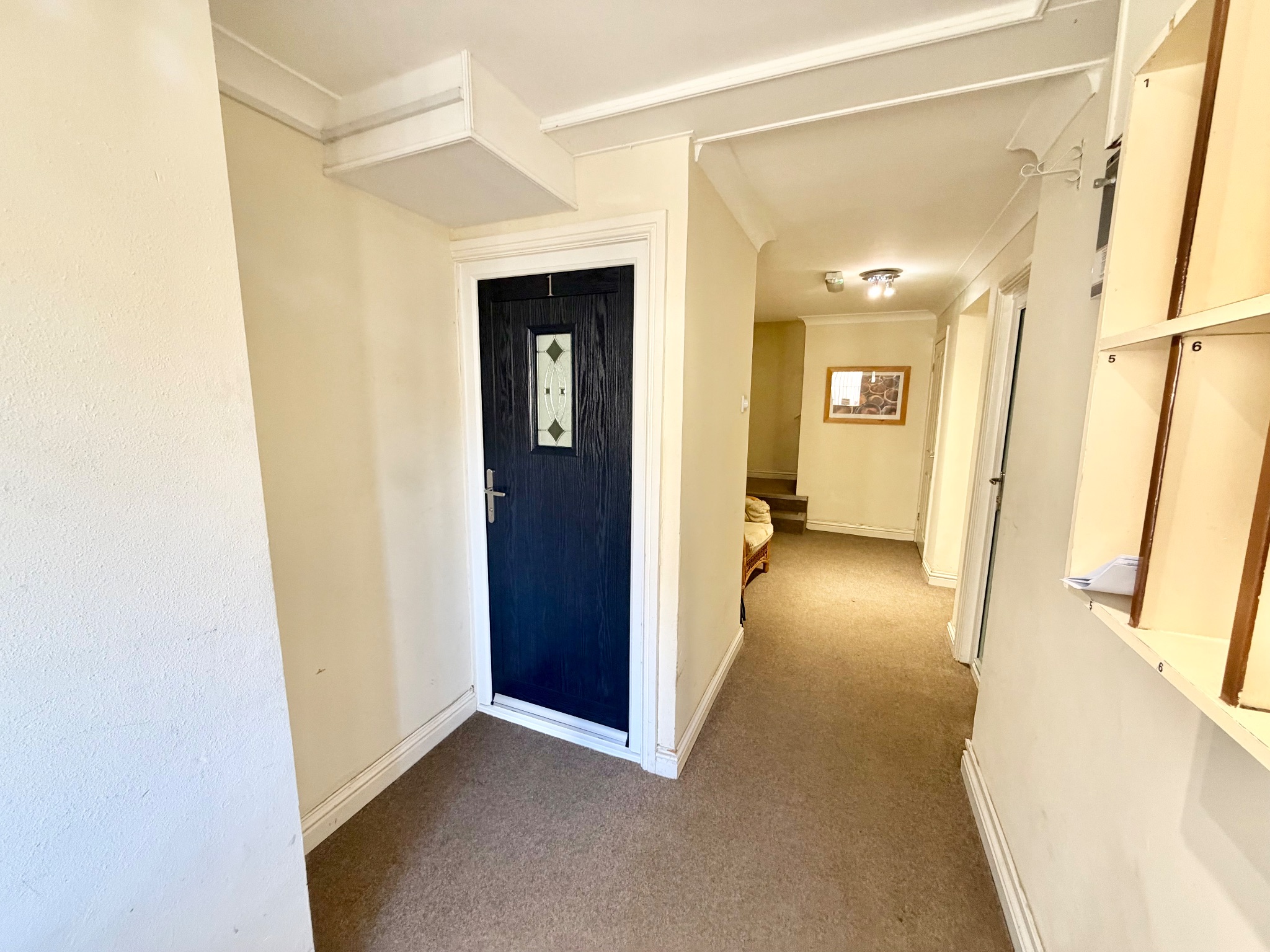2 bedroom ground floor flat/apartment For Sale in Mytholmroyd - Photograph 10.
