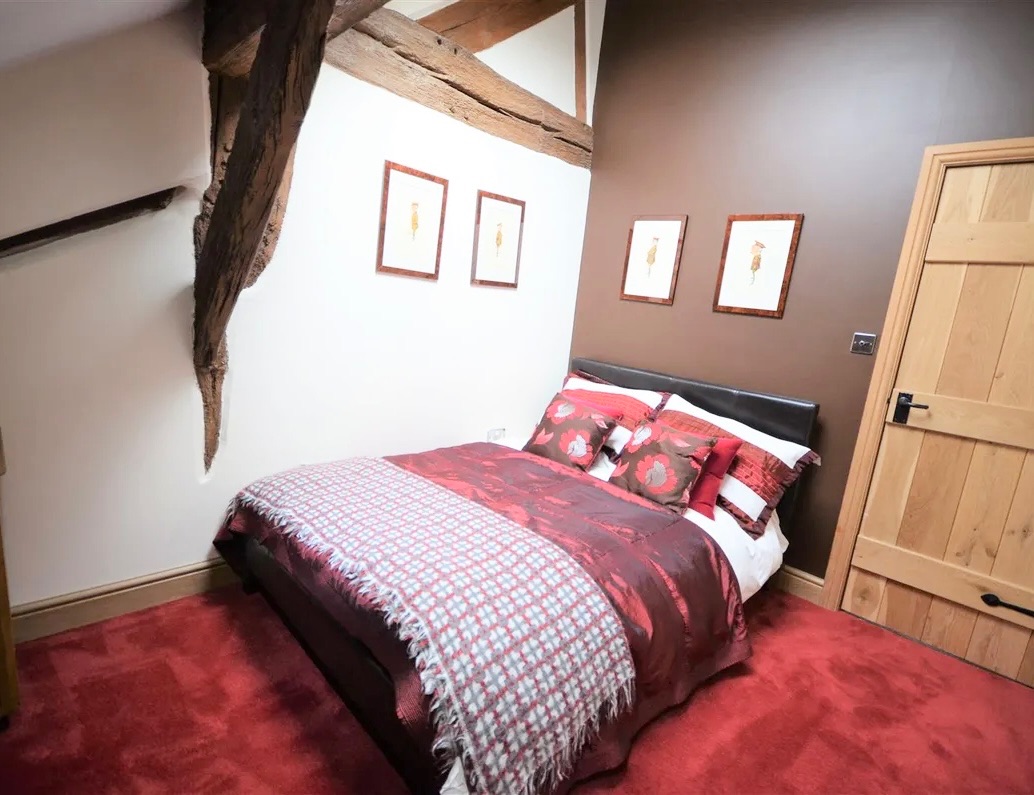 9 bedroom equestrian facility character property For Sale in Hebden Bridge - Photograph 34.