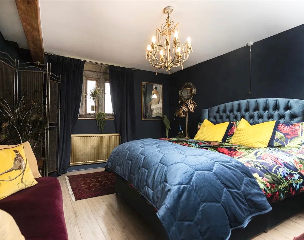 9 bedroom equestrian facility character property For Sale in Hebden Bridge - Photograph 21.