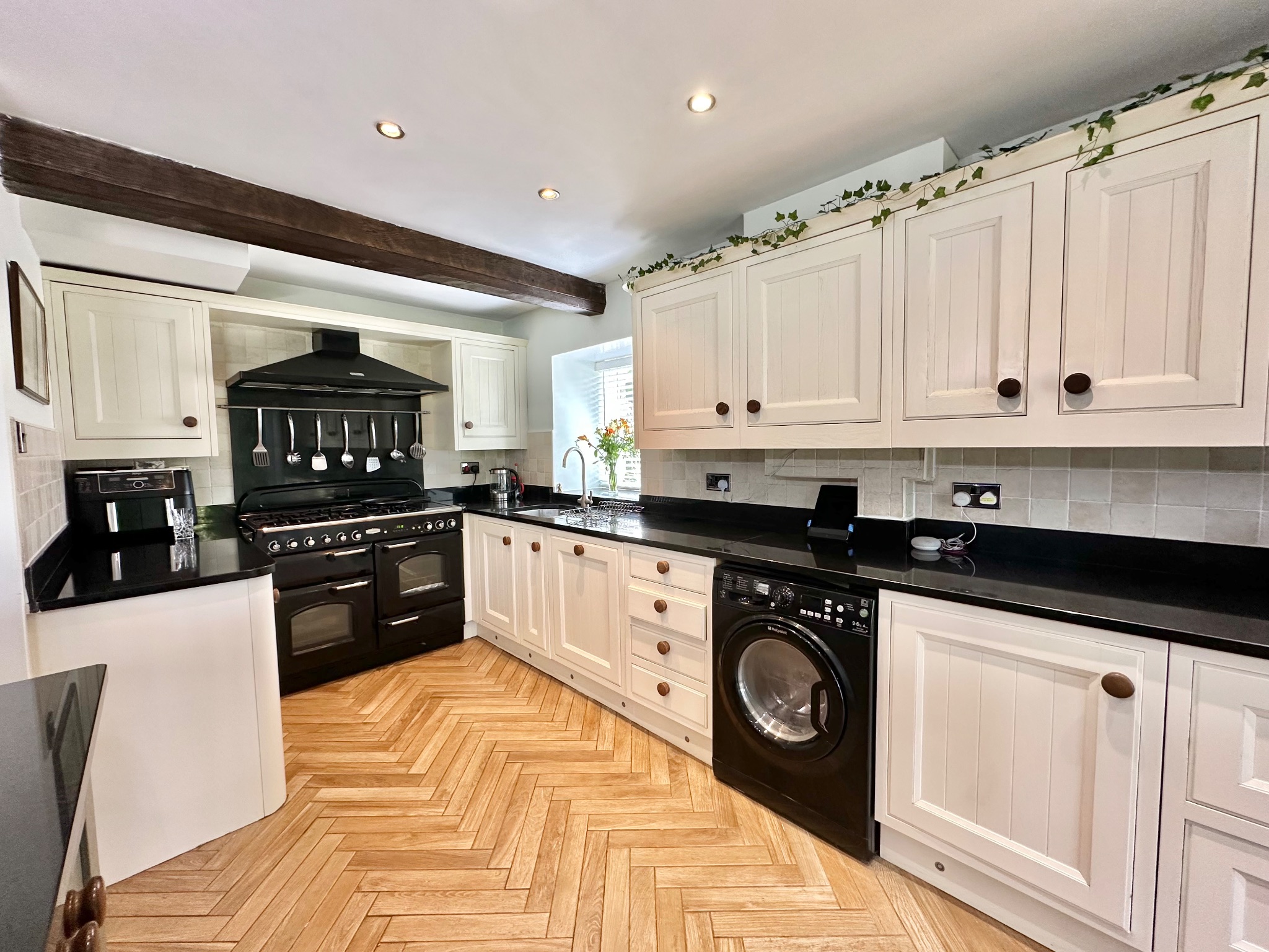 5 bedroom barn conversion house SSTC in Calderdale - Photograph 16.
