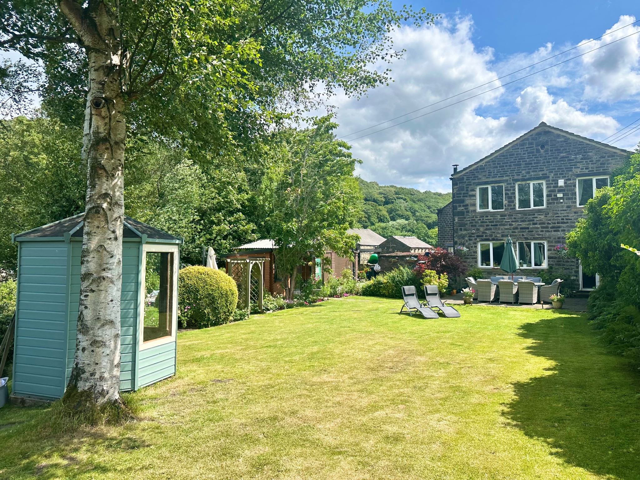 5 bedroom barn conversion house SSTC in Calderdale - Photograph 33.