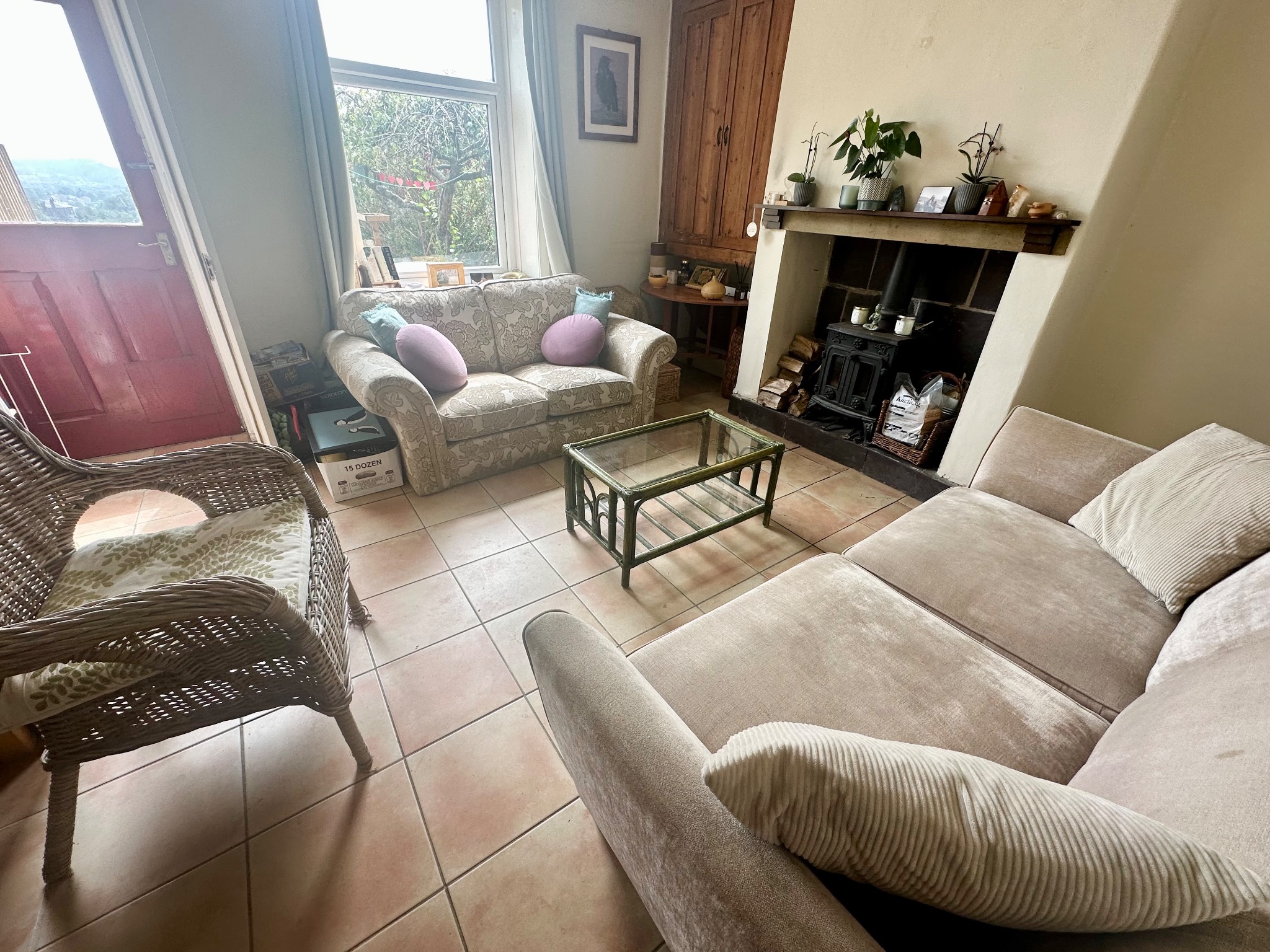 2 bedroom mid terraced house For Sale in Todmorden - Property photograph.