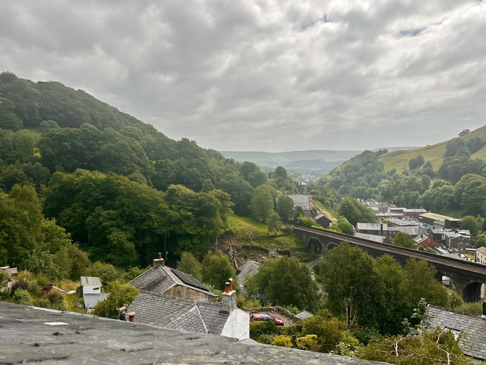 2 bedroom mid terraced house For Sale in Todmorden - Photograph 16.