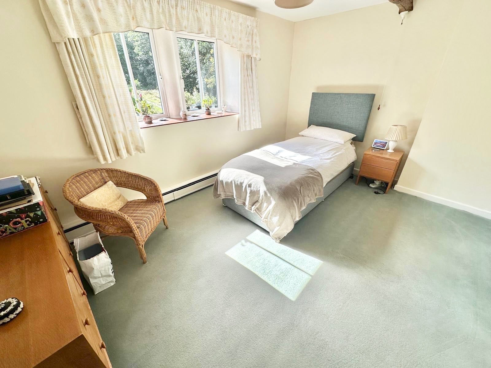 3 bedroom detached house SSTC in Todmorden - Photograph 22.