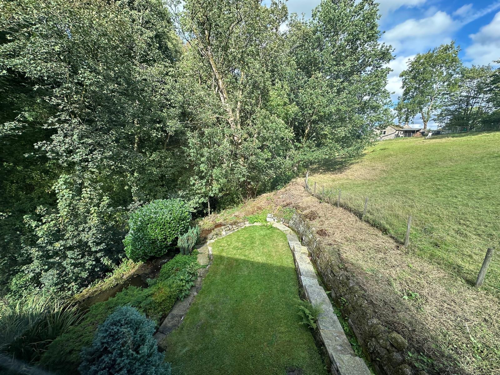 3 bedroom detached house SSTC in Todmorden - Photograph 26.
