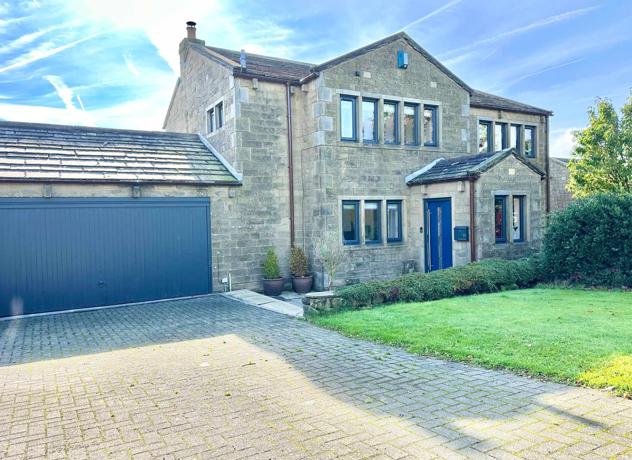 5 bedroom detached house SSTC in Heptonstall - Photograph 44.