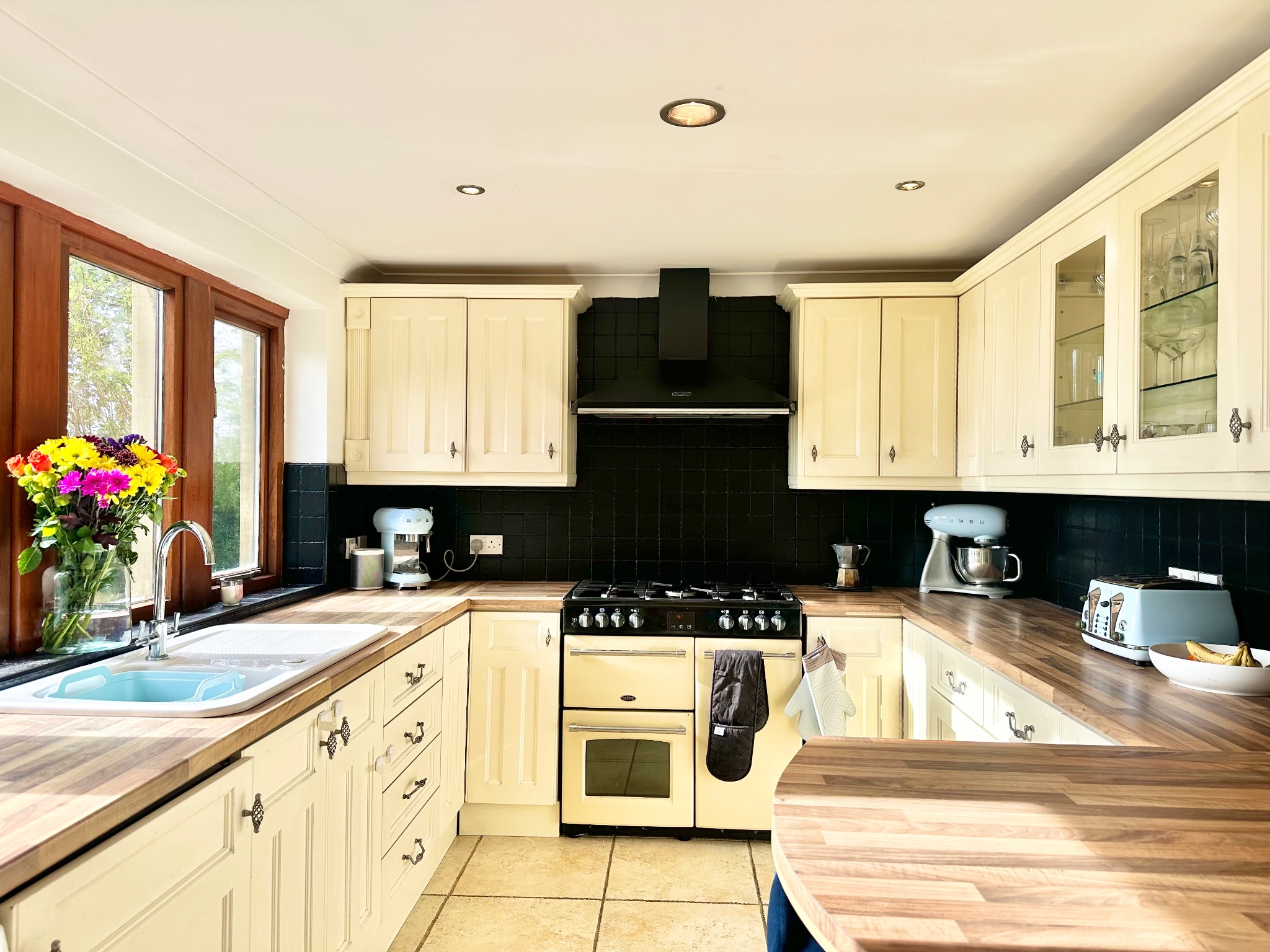 5 bedroom detached house SSTC in Heptonstall - Photograph 12.