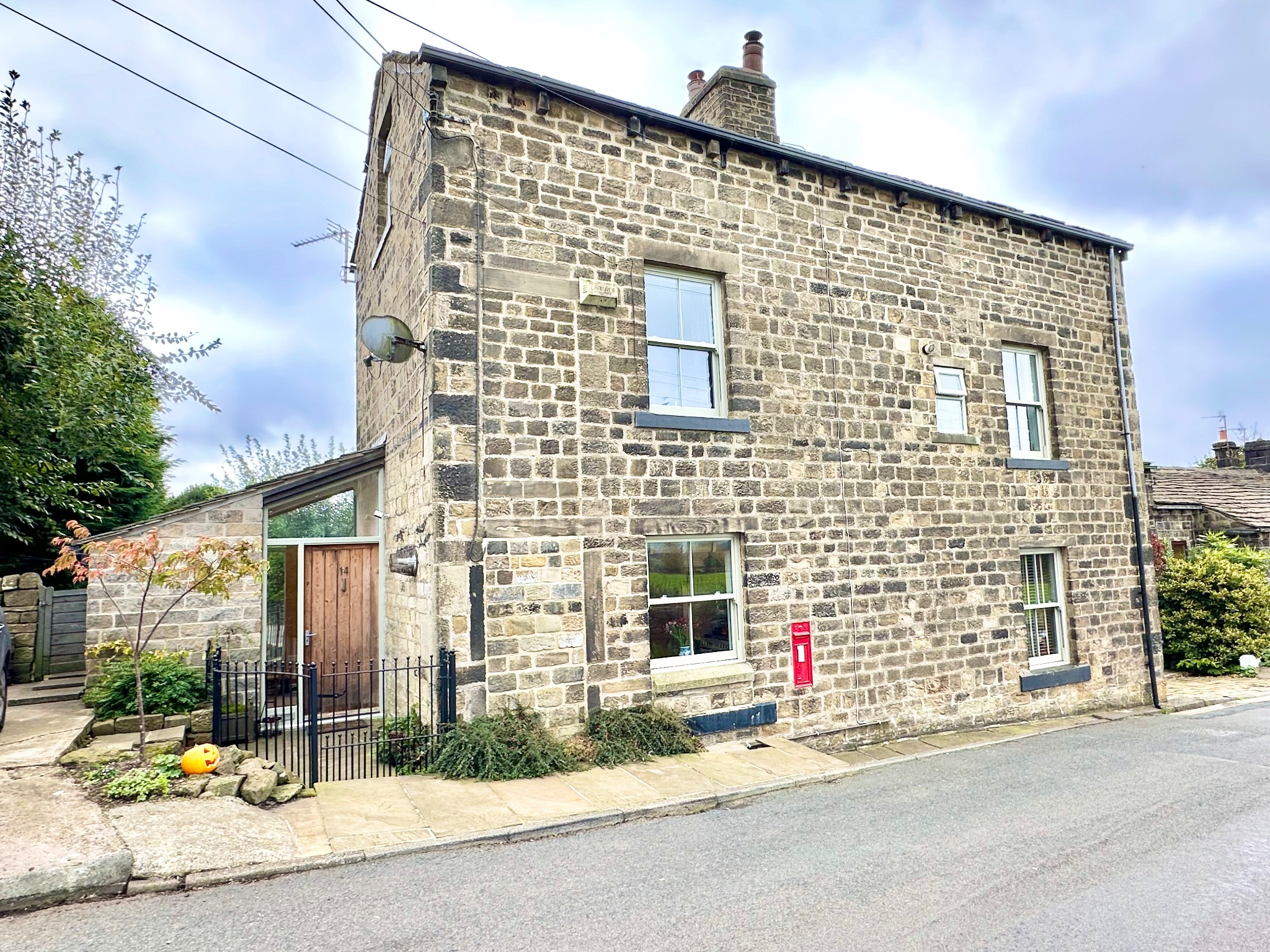 4 bedroom detached house SSTC in Hebden Bridge - Photograph 24.