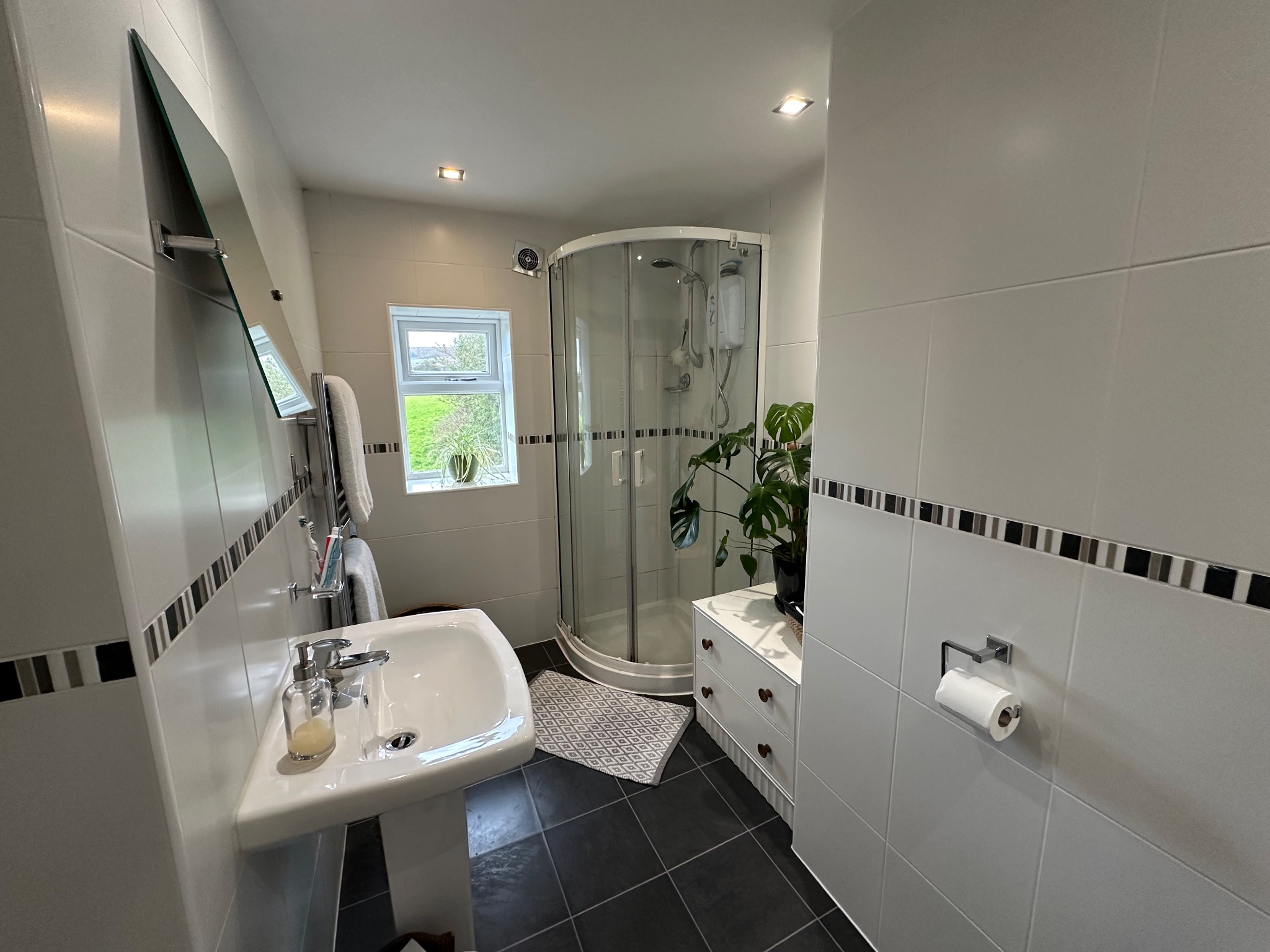 4 bedroom detached house SSTC in Hebden Bridge - Photograph 16.