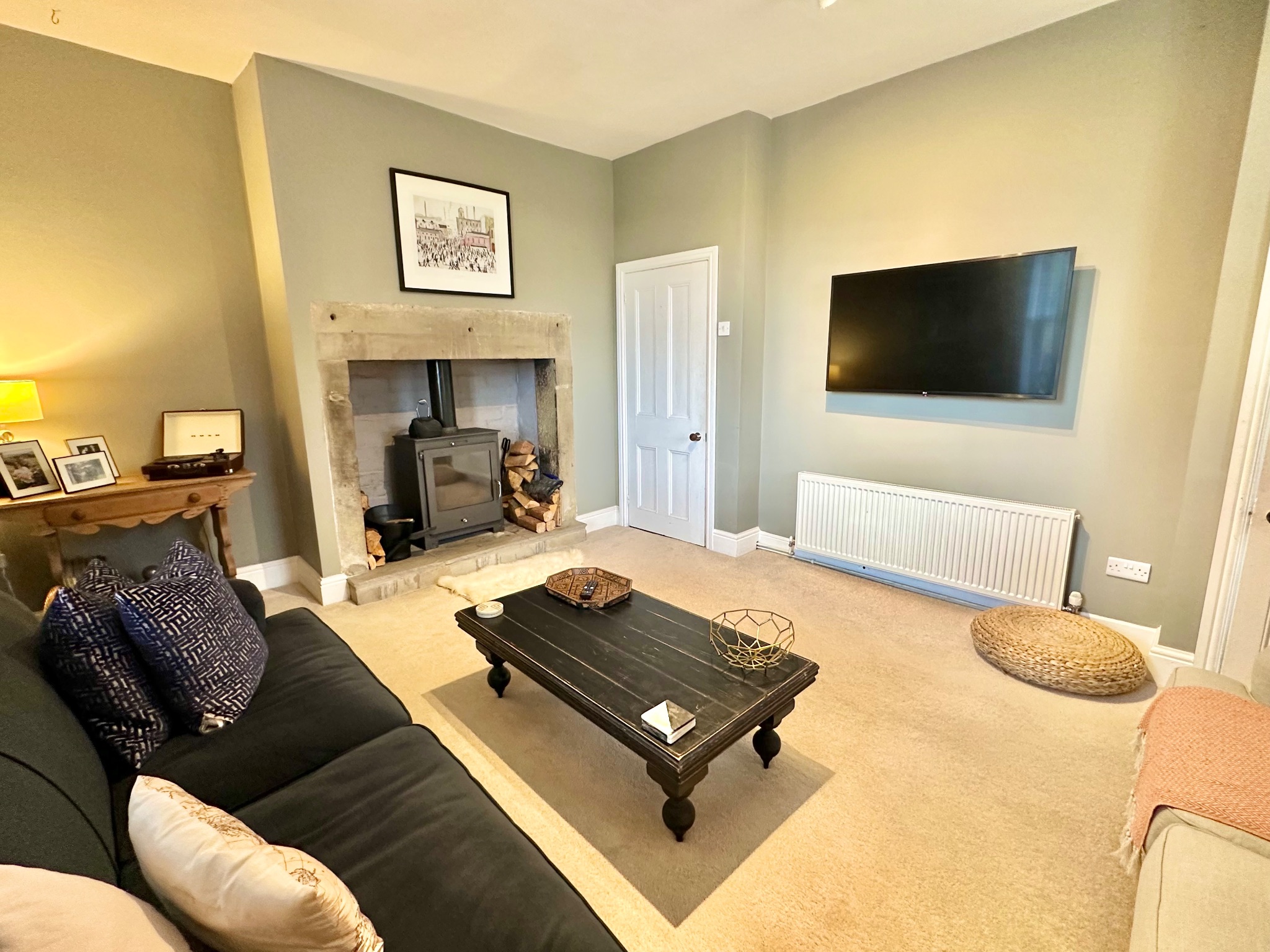 4 bedroom detached house SSTC in Hebden Bridge - Photograph 7.