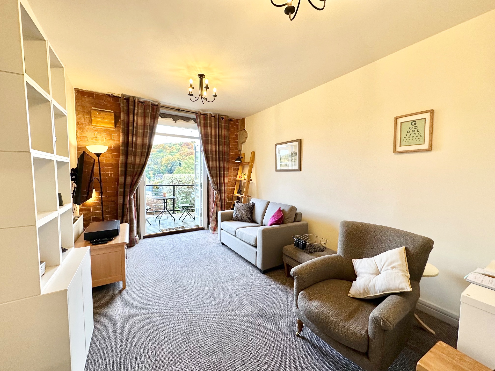 2 bedroom apartment flat/apartment SSTC in Hebden Bridge - Photograph 6.