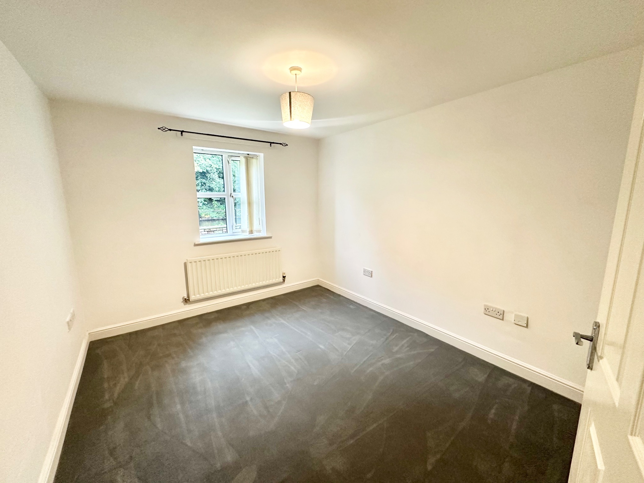 2 bedroom ground floor flat/apartment SSTC in Hebden Bridge - Photograph 10.