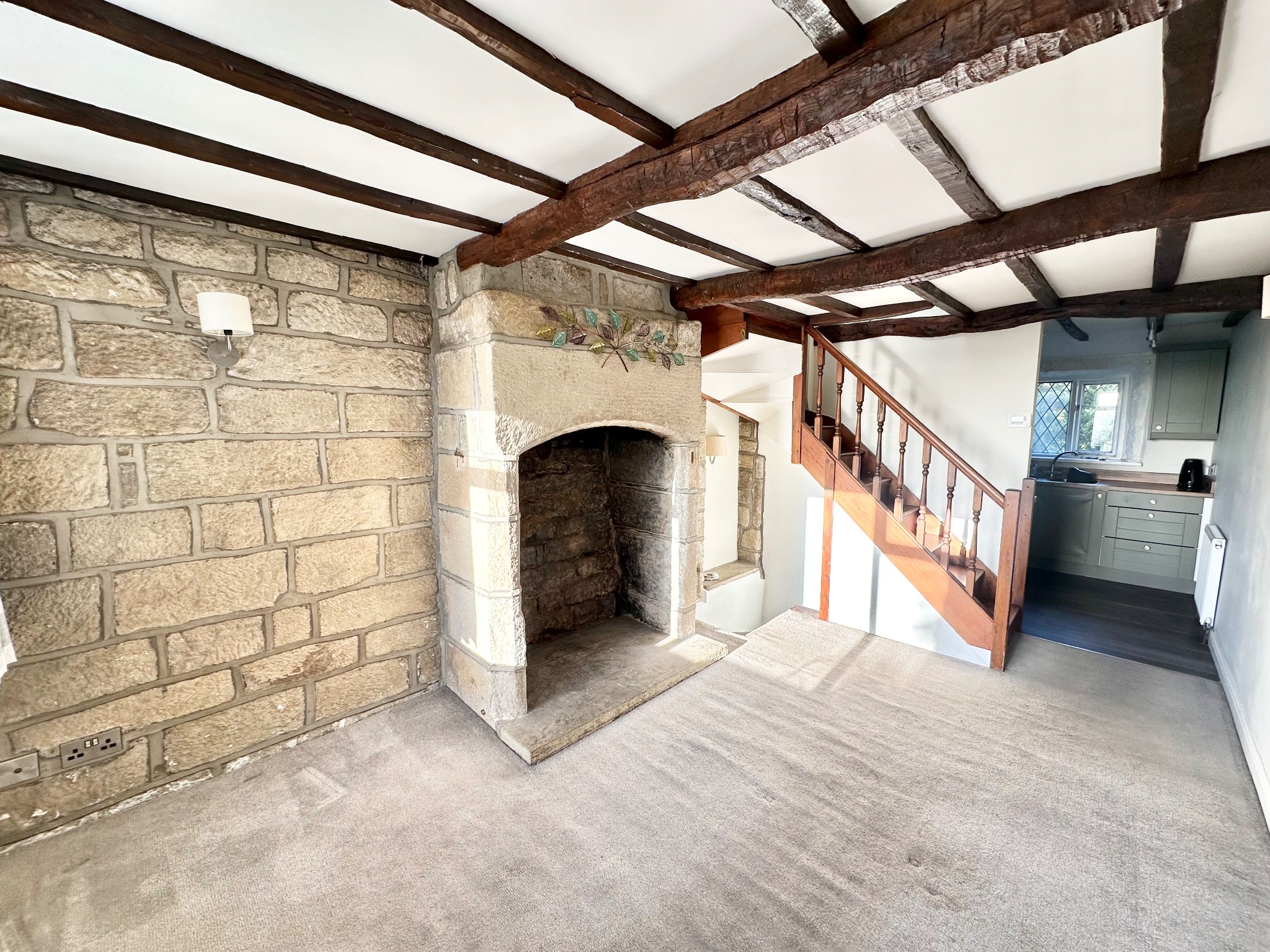 2 bedroom cottage house To Let in Hebden Bridge - Property photograph.