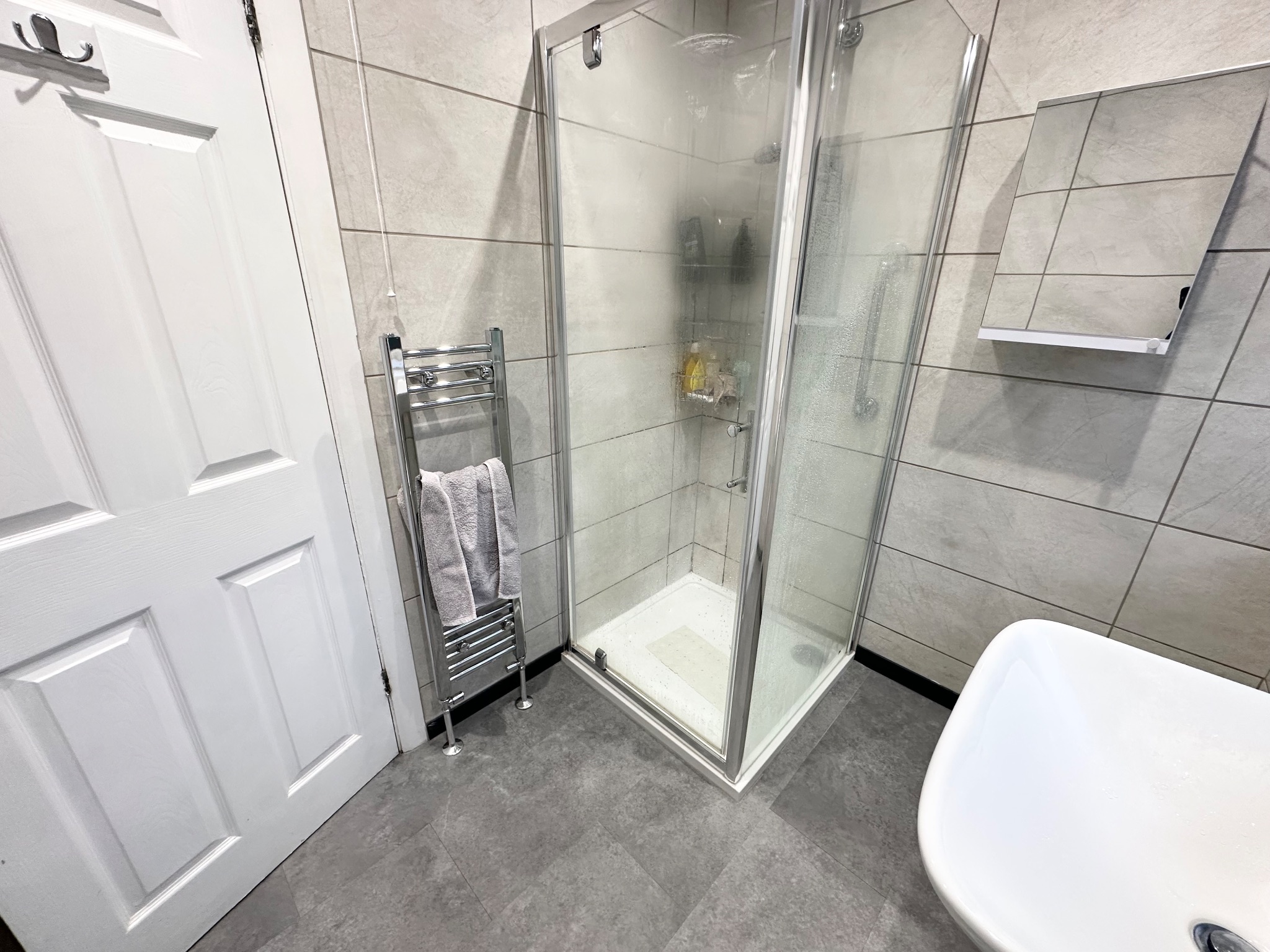2 bedroom semi-detached house SSTC in Halifax - Photograph 8.