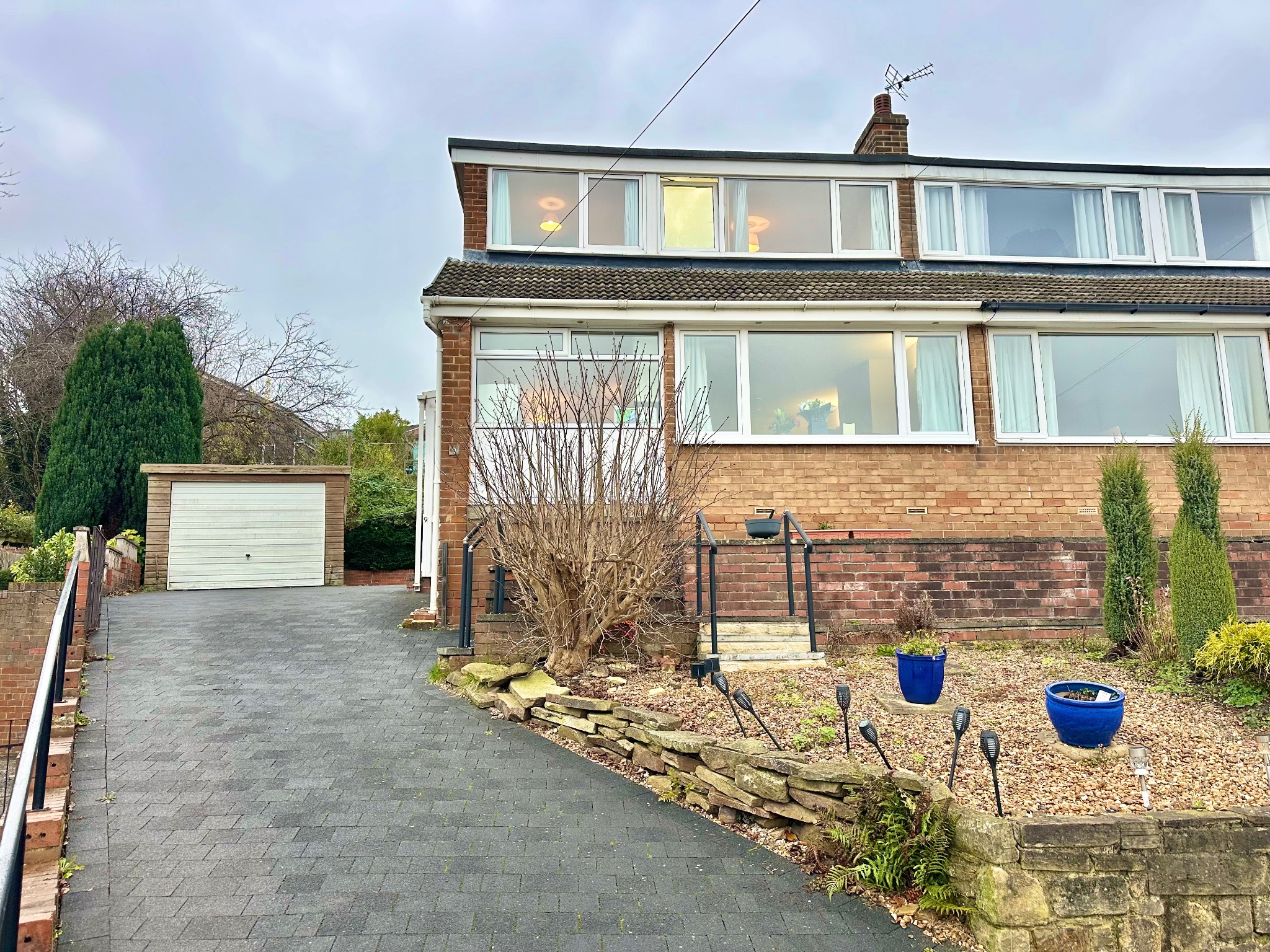 2 bedroom semi-detached house SSTC in Halifax - Photograph 1.
