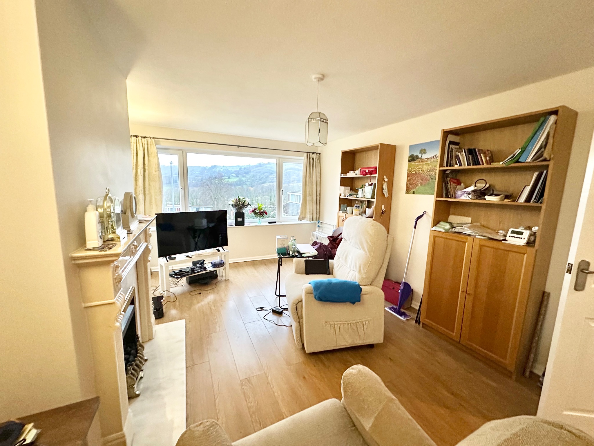 2 bedroom semi-detached house SSTC in Halifax - Photograph 4.