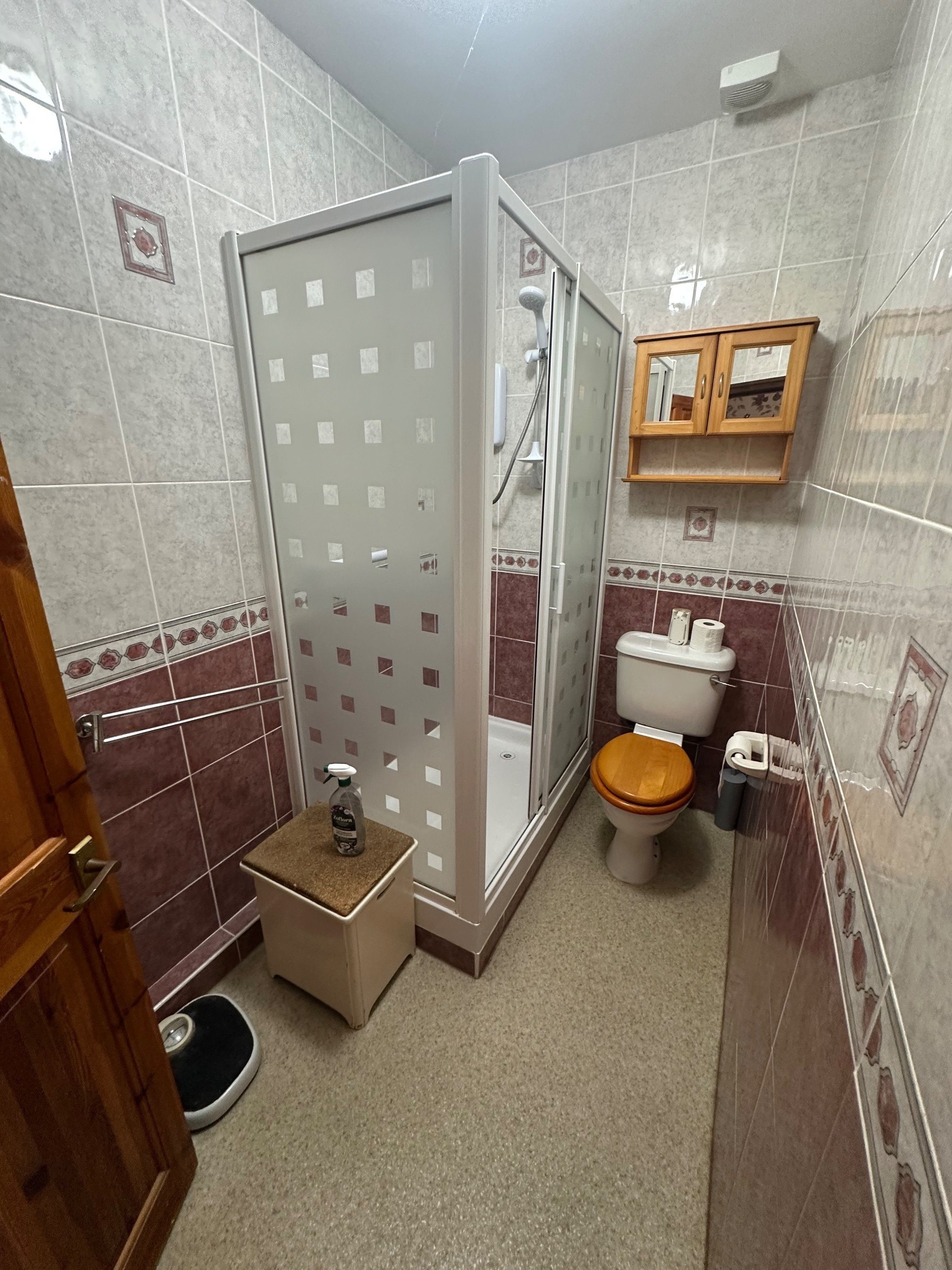 4 bedroom detached house SSTC in Todmorden - Photograph 18.