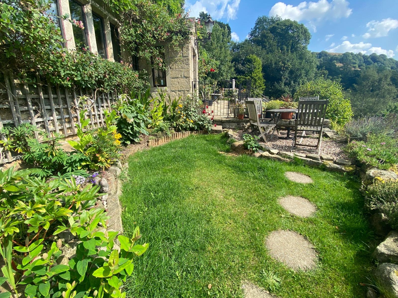 4 bedroom detached house SSTC in Todmorden - Photograph 61.
