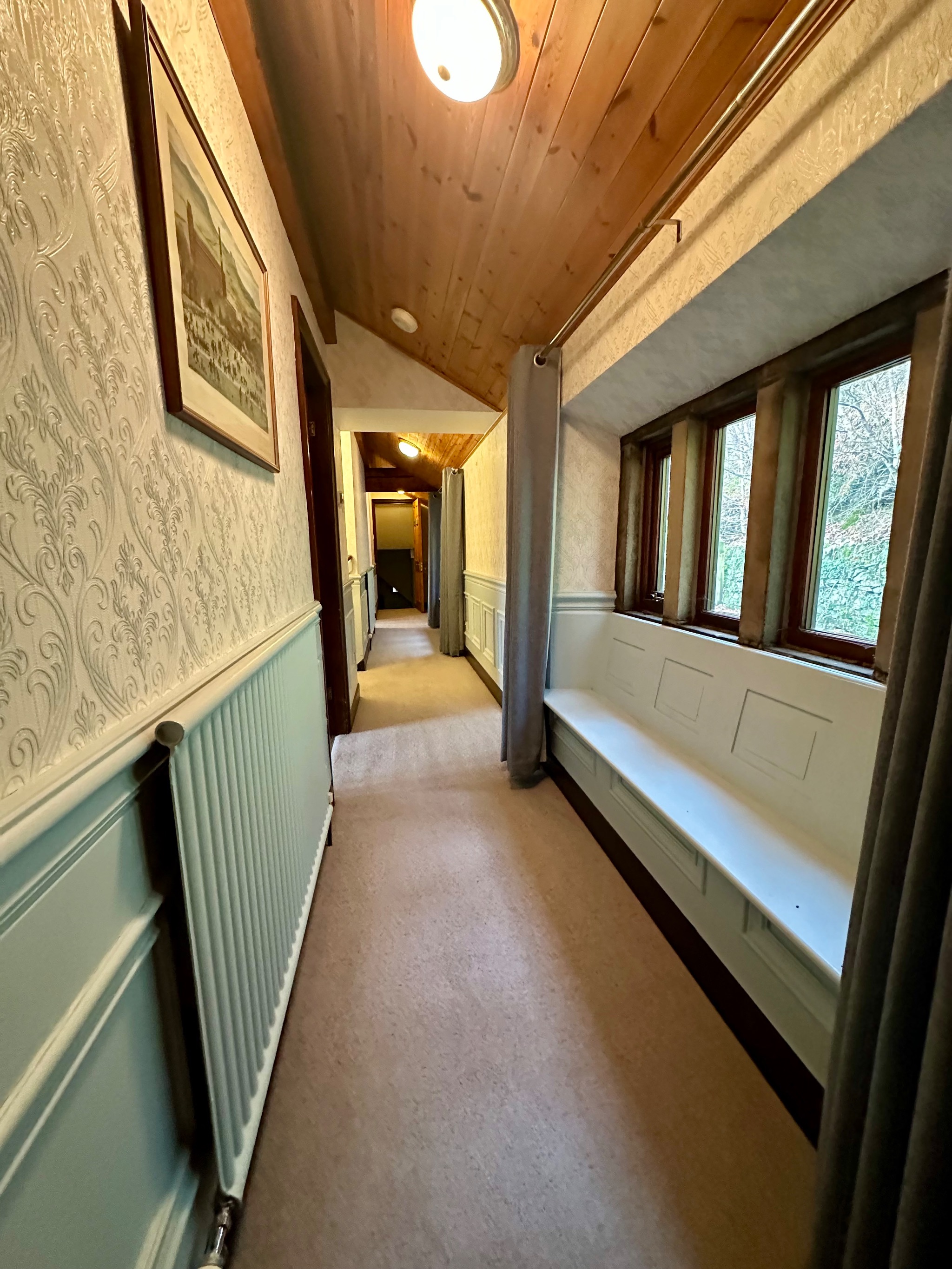 4 bedroom detached house SSTC in Todmorden - Photograph 19.