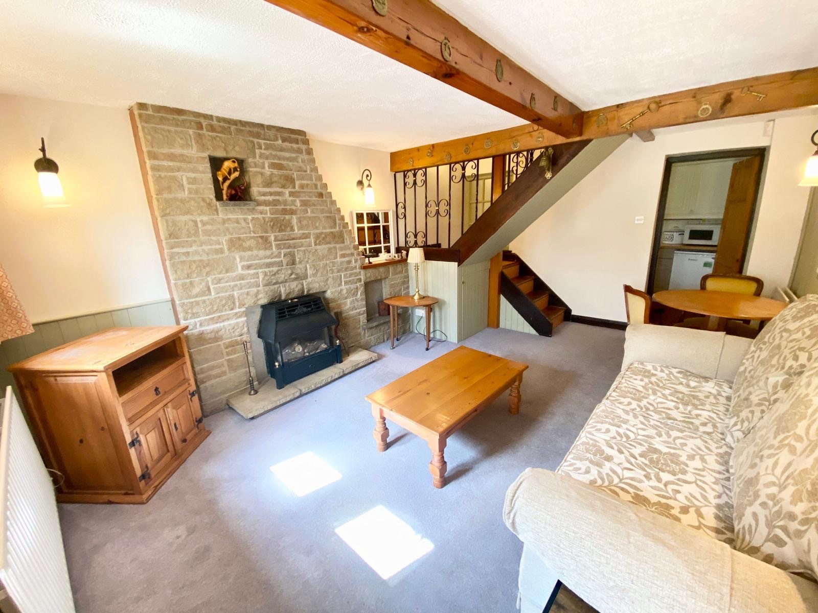4 bedroom detached house SSTC in Todmorden - Photograph 64.