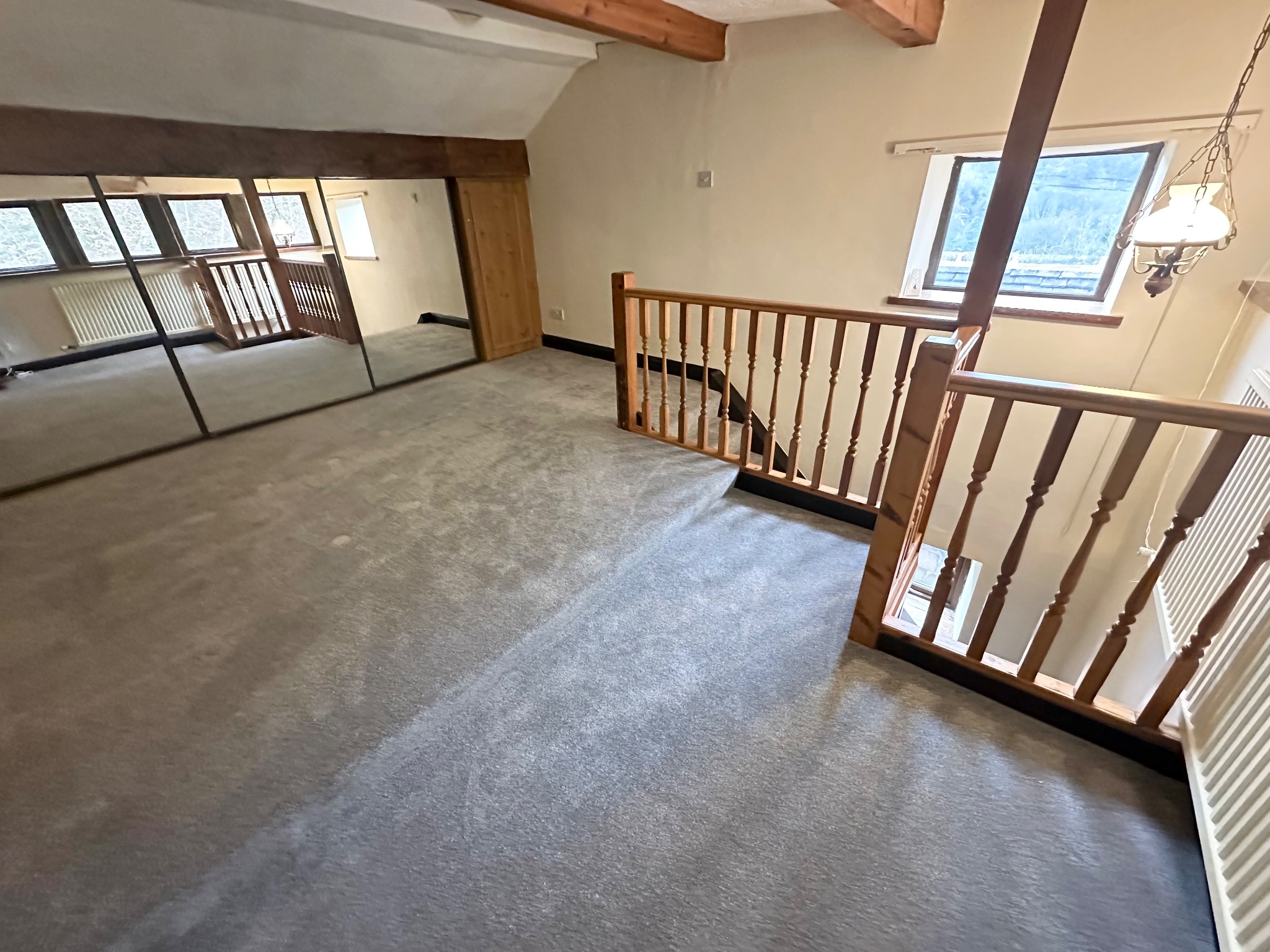 4 bedroom detached house SSTC in Todmorden - Photograph 30.