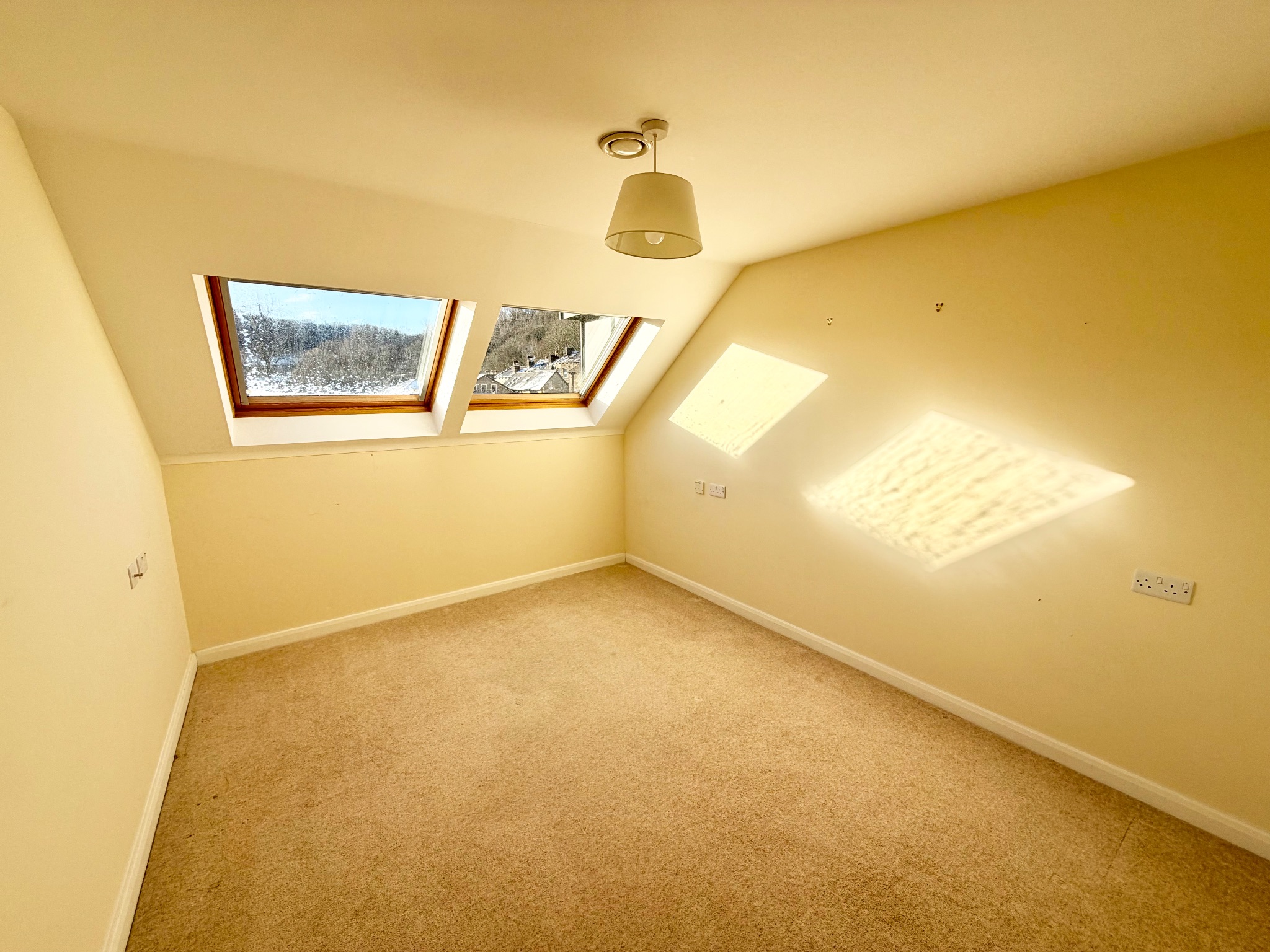 2 bedroom apartment flat/apartment SSTC in Hebden Bridge - Photograph 5.