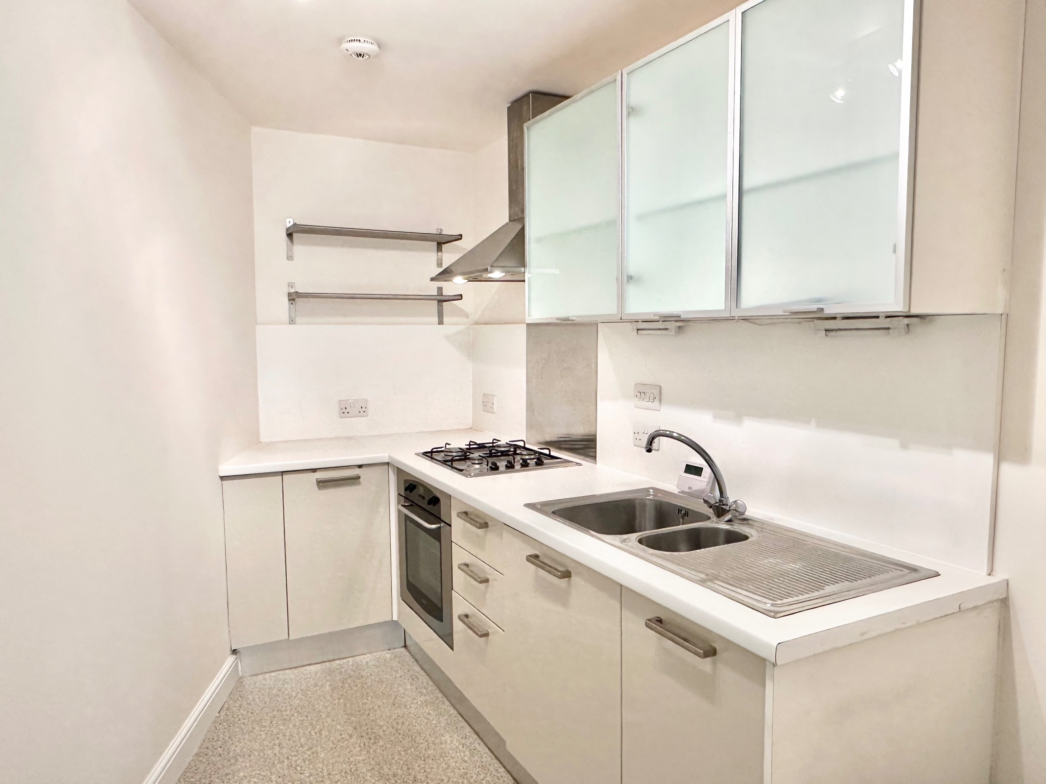 1 bedroom apartment flat/apartment For Sale in Hebden Bridge - Photograph 2.