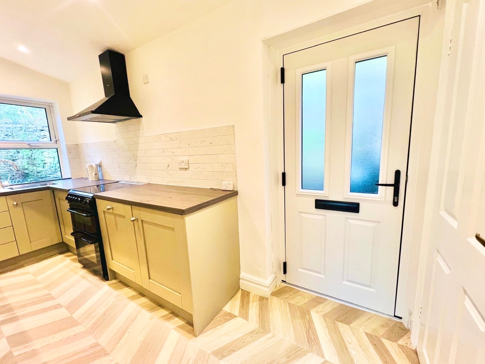 2 bedroom end terraced house SSTC in Halifax - Photograph 4.
