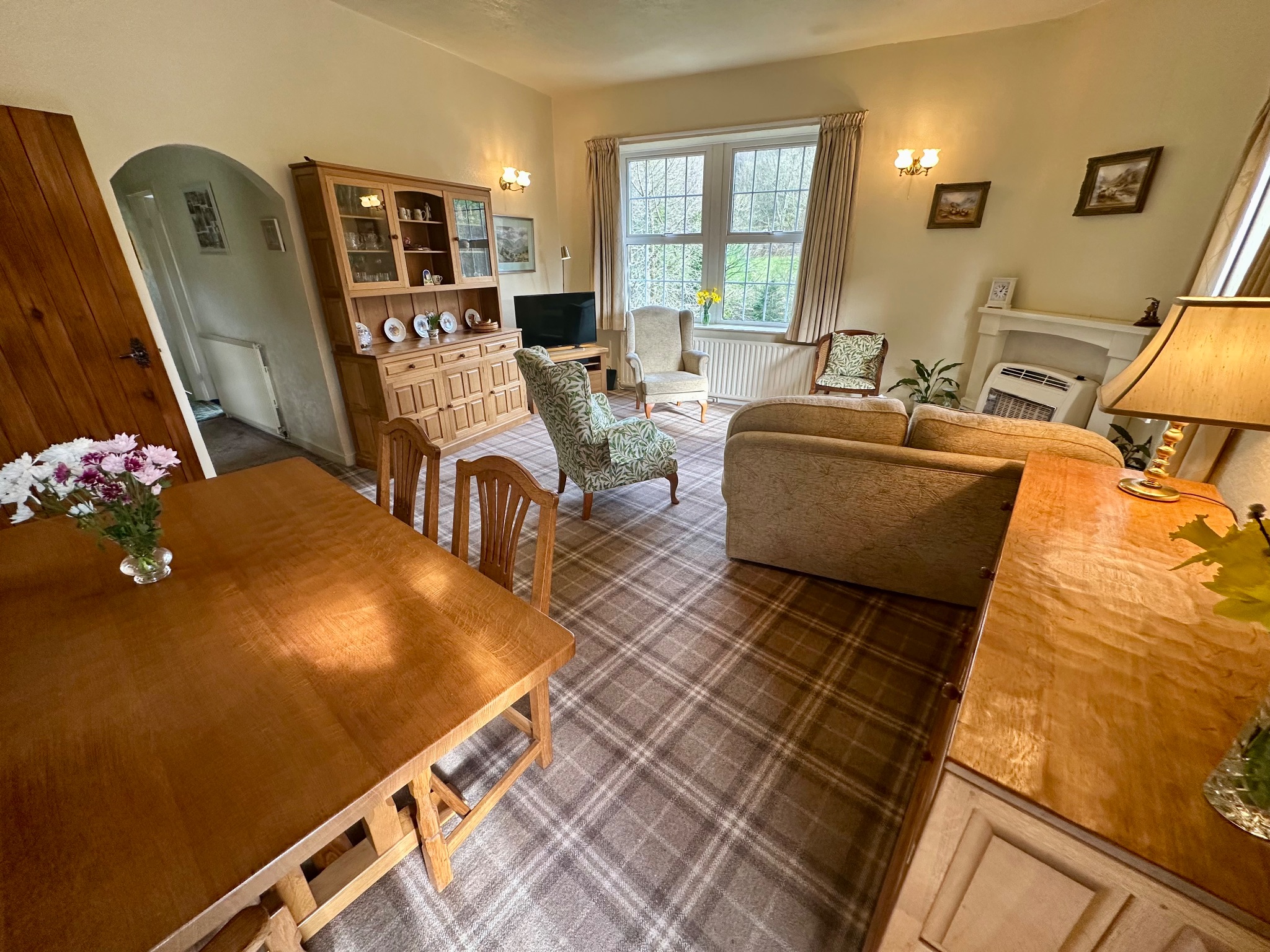 3 bedroom detached house SSTC in Halifax - Photograph 12.