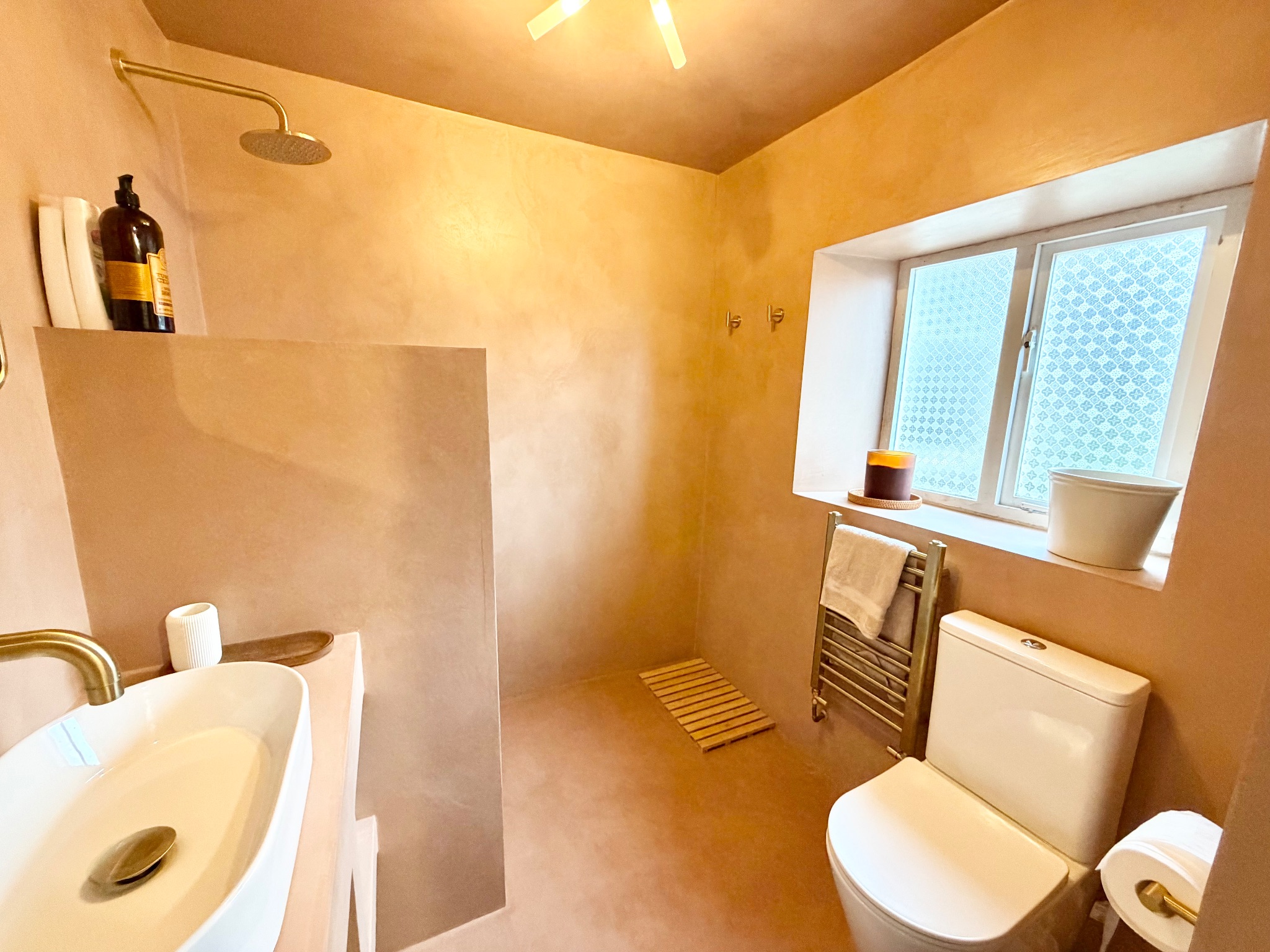 1 bedroom mid terraced house For Sale in Hebden Bridge - Photograph 13.