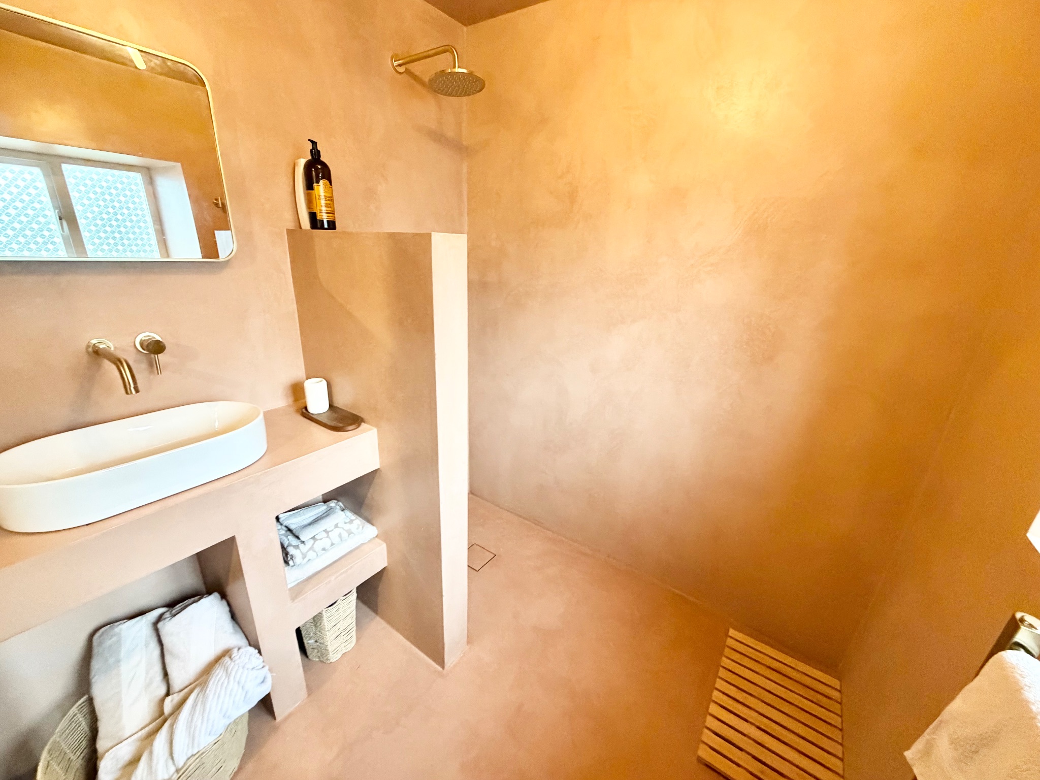 1 bedroom mid terraced house For Sale in Hebden Bridge - Photograph 14.