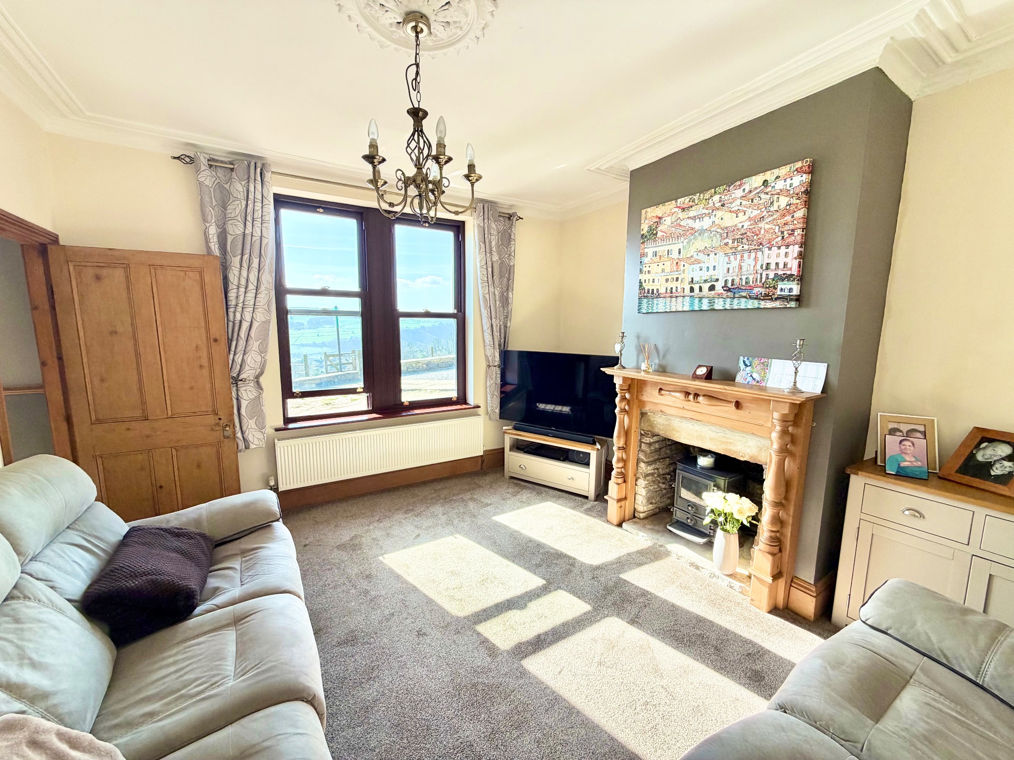 4 bedroom end terraced house SSTC in Halifax - Photograph 3.