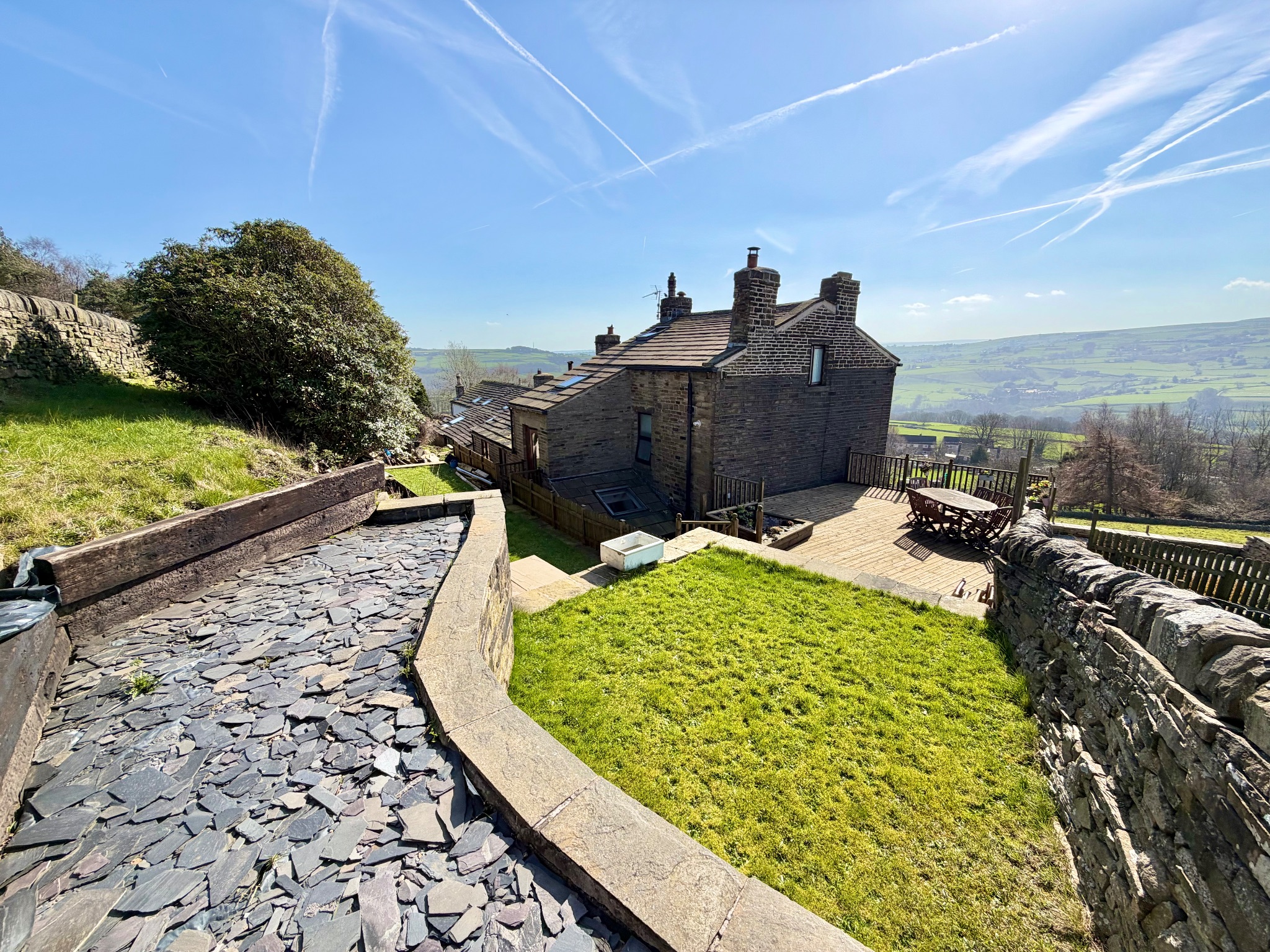 4 bedroom end terraced house SSTC in Halifax - Photograph 32.