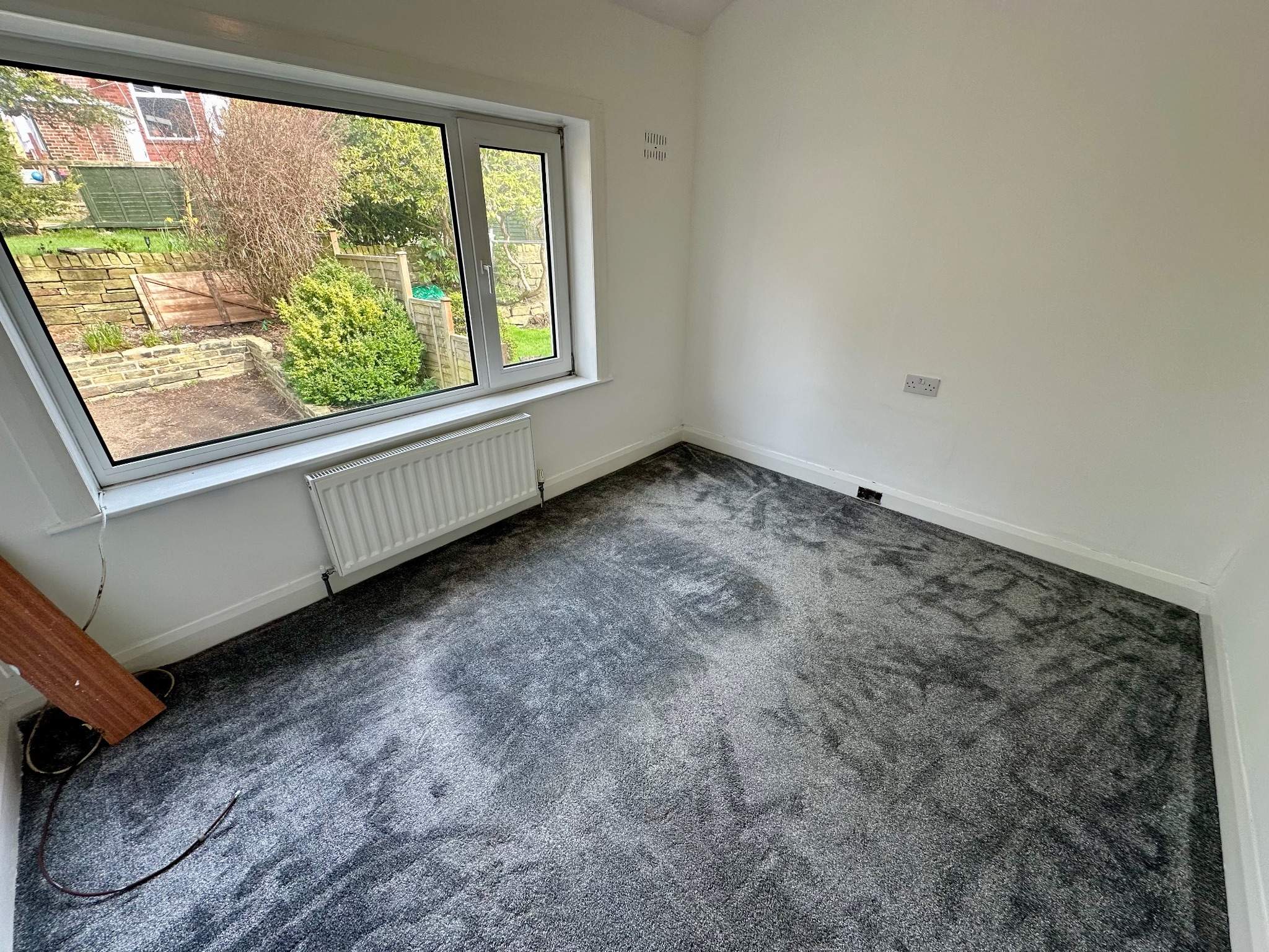 3 bedroom semi-detached house SSTC in Todmorden - Photograph 16.