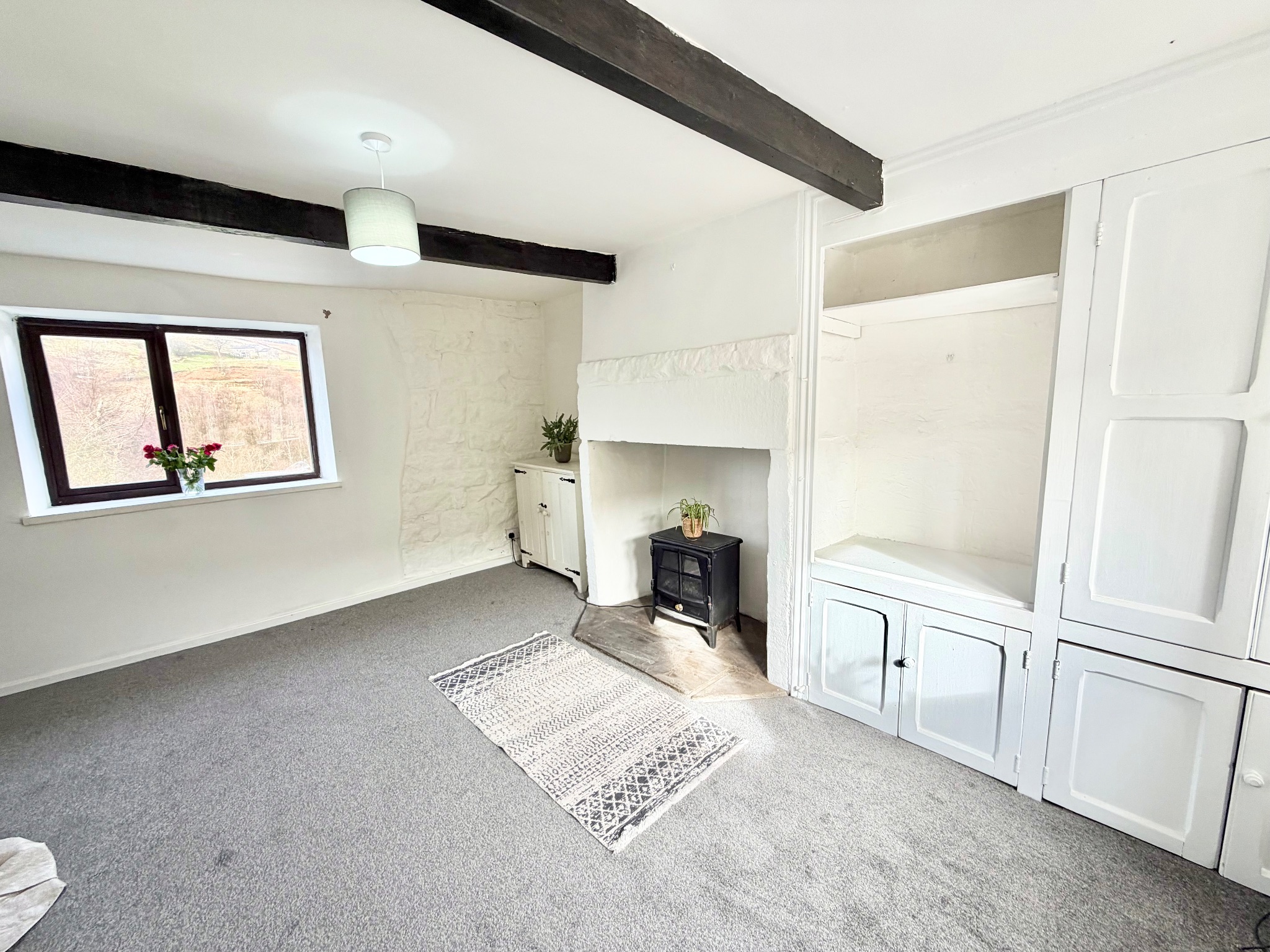 1 bedroom mid terraced house For Sale in Hebden Bridge - Photograph 3.