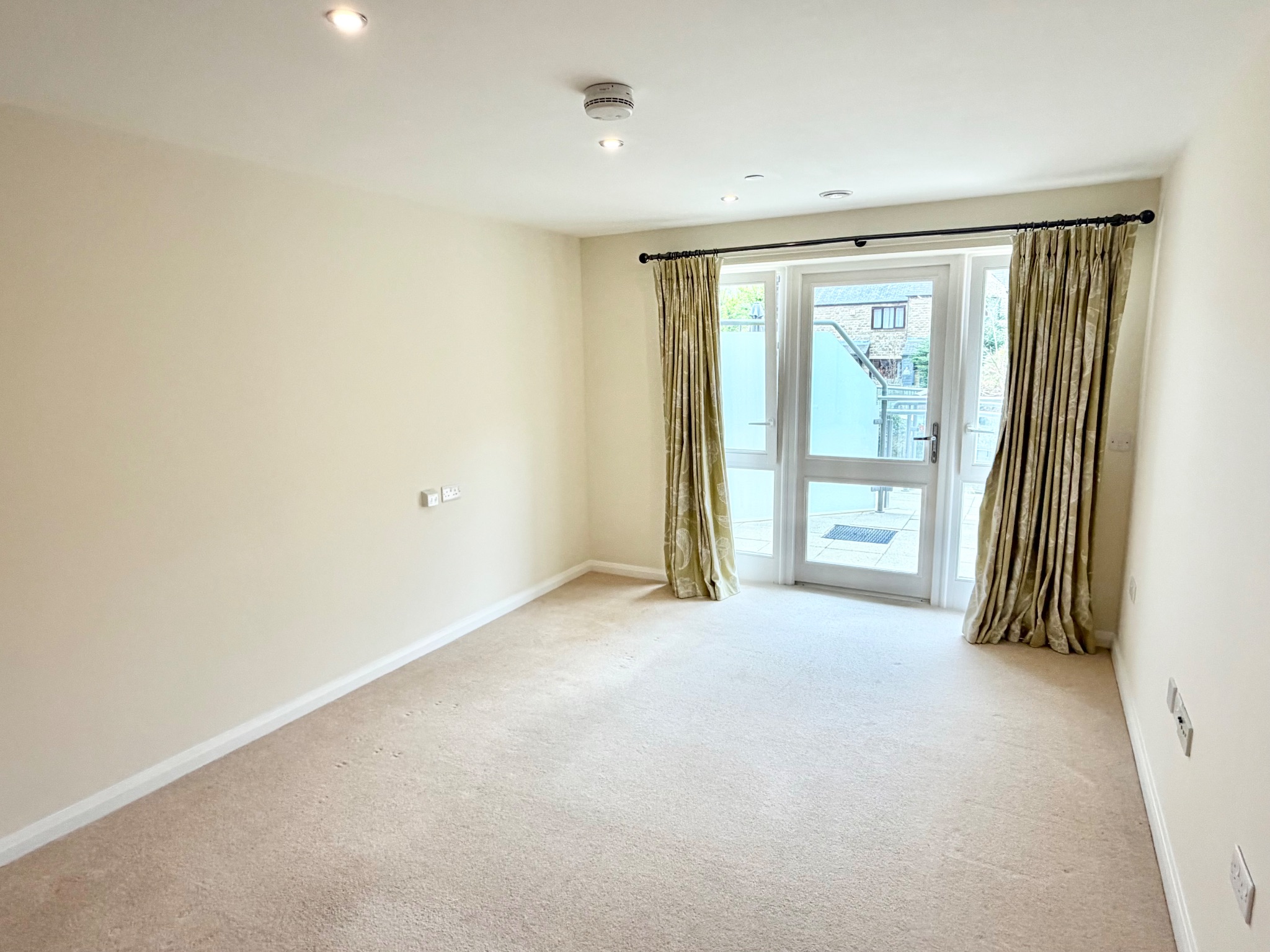 2 bedroom apartment flat/apartment For Sale in Hebden Bridge - Photograph 8.