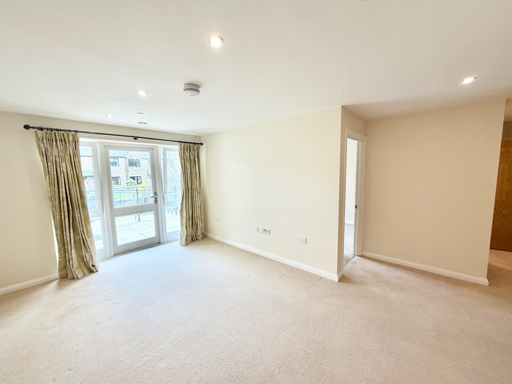 2 bedroom apartment flat/apartment For Sale in Hebden Bridge - Photograph 9.