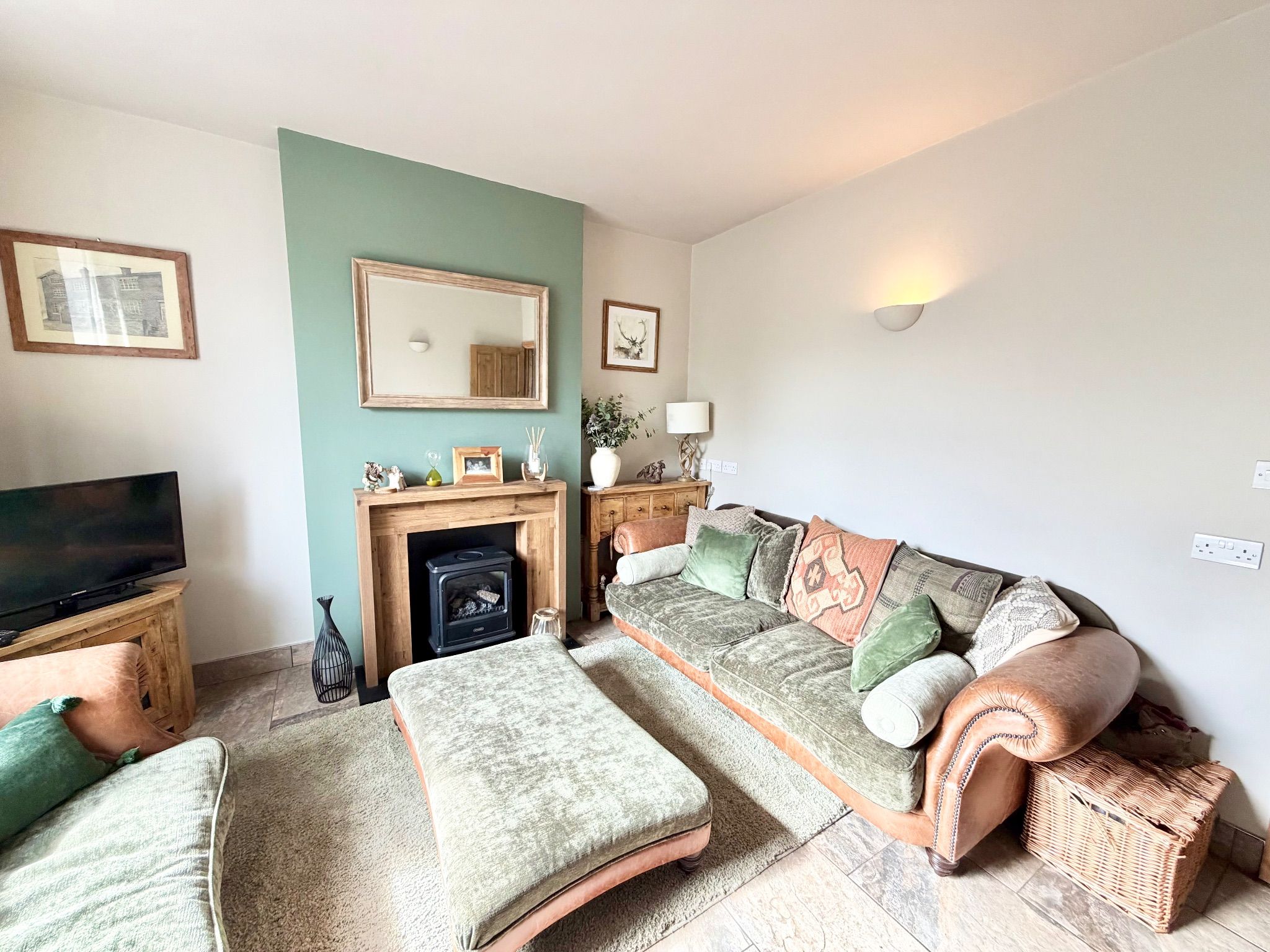 3 bedroom mid terraced house For Sale in Hebden Bridge - Photograph 17.