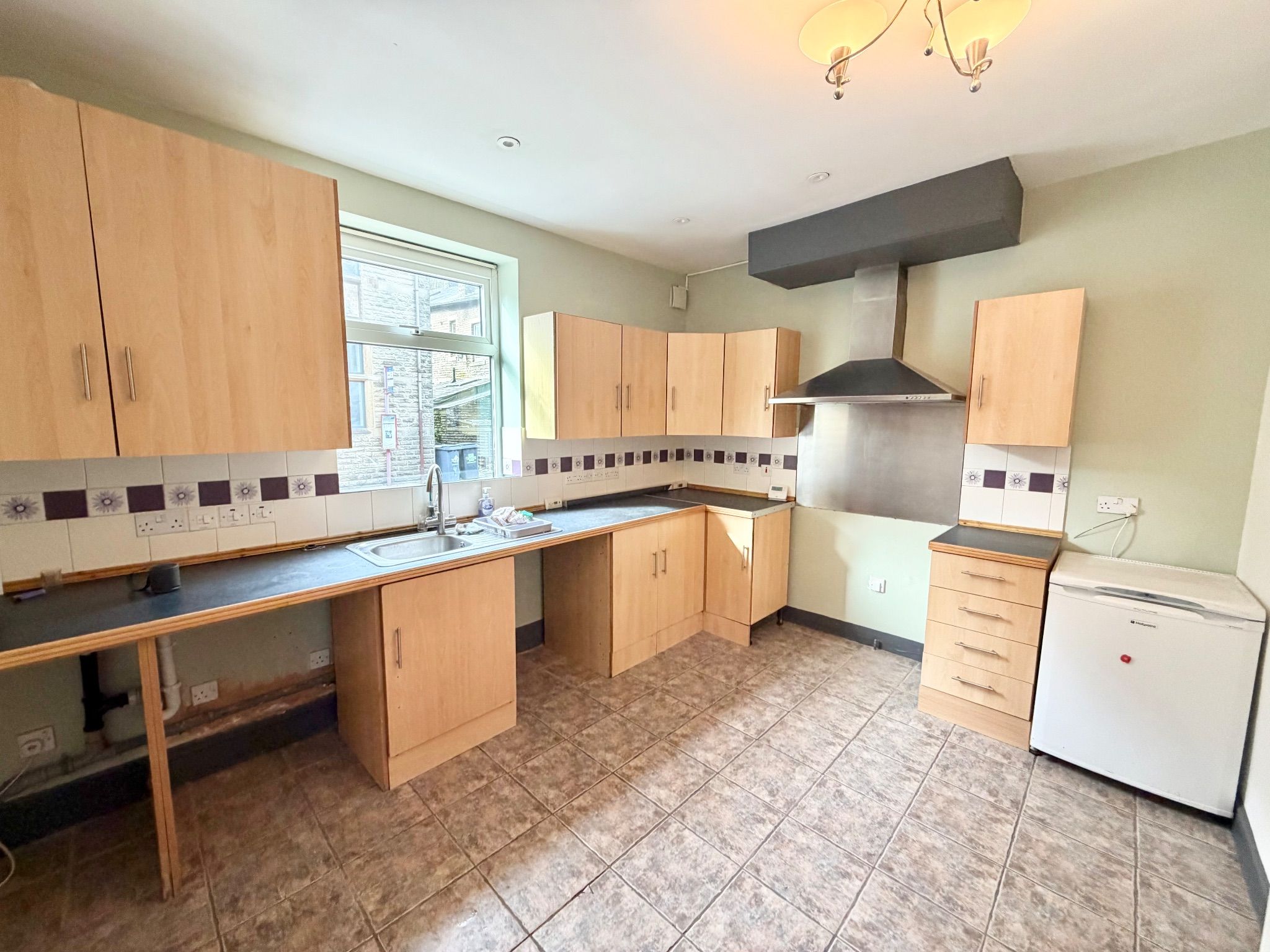 3 bedroom end terraced house To Let in Todmorden - Photograph 16.