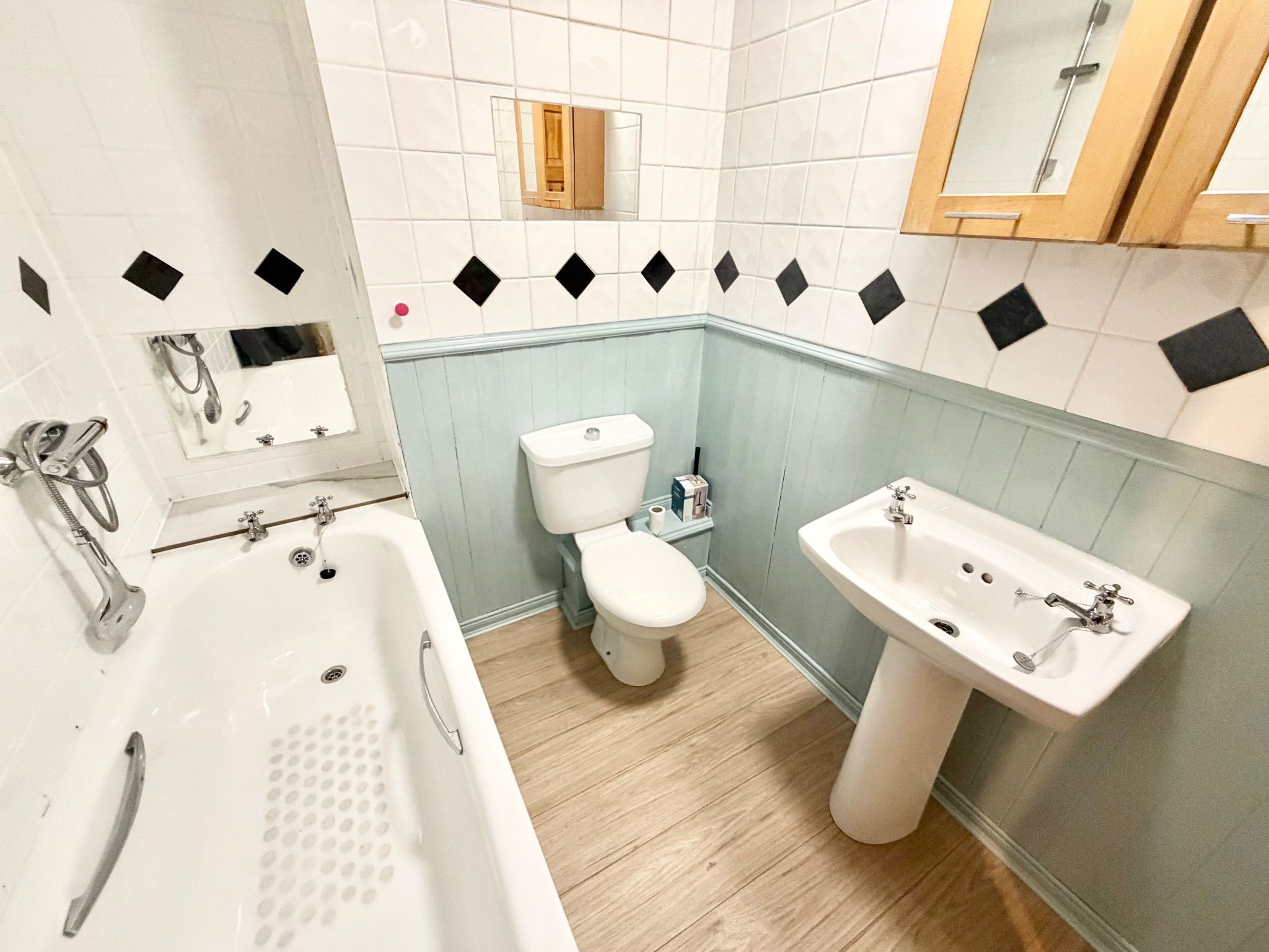 3 bedroom end terraced house To Let in Todmorden - Photograph 12.