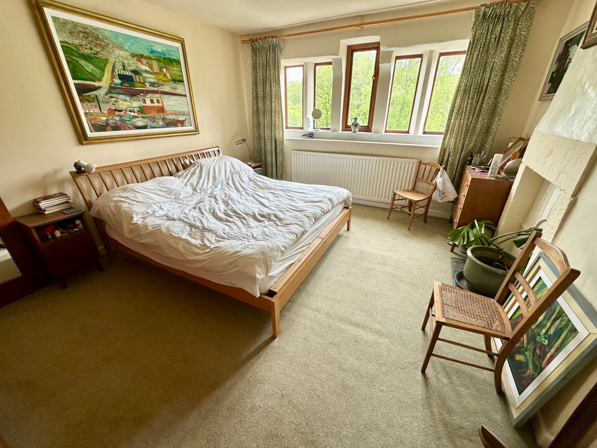 5 bedroom detached house For Sale in Todmorden - Photograph 18.