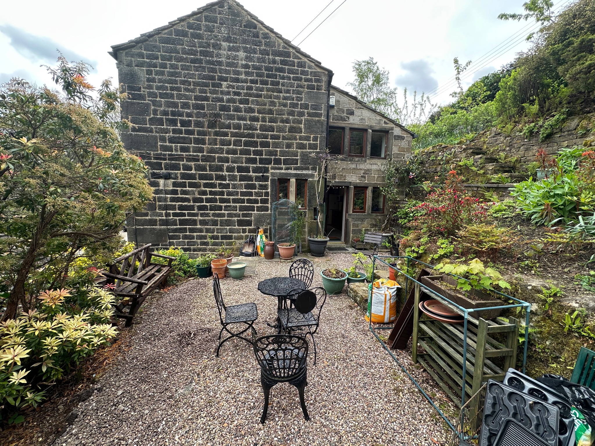 5 bedroom detached house For Sale in Todmorden - Photograph 14.