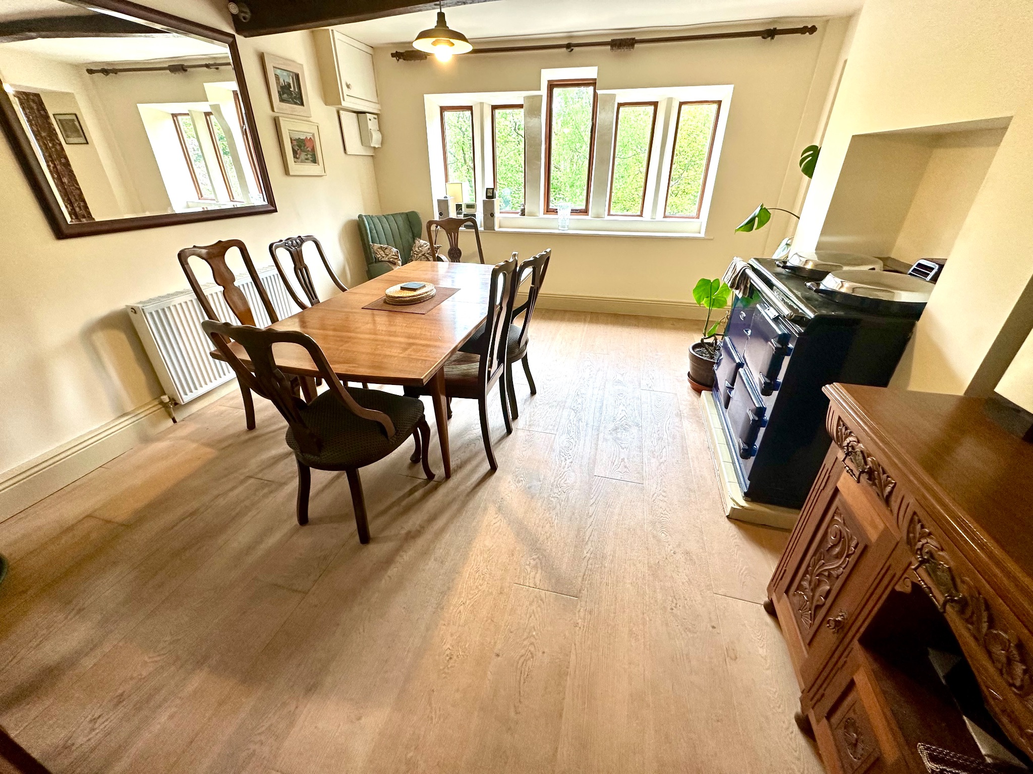 5 bedroom detached house For Sale in Todmorden - Photograph 8.