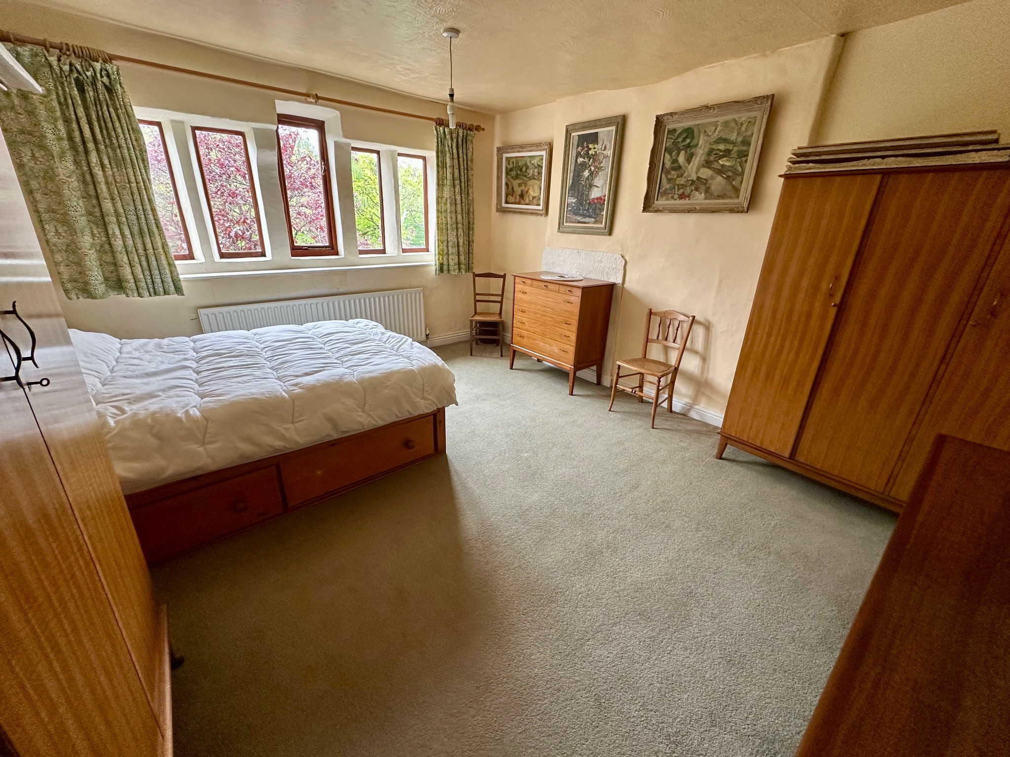 5 bedroom detached house For Sale in Todmorden - Photograph 21.