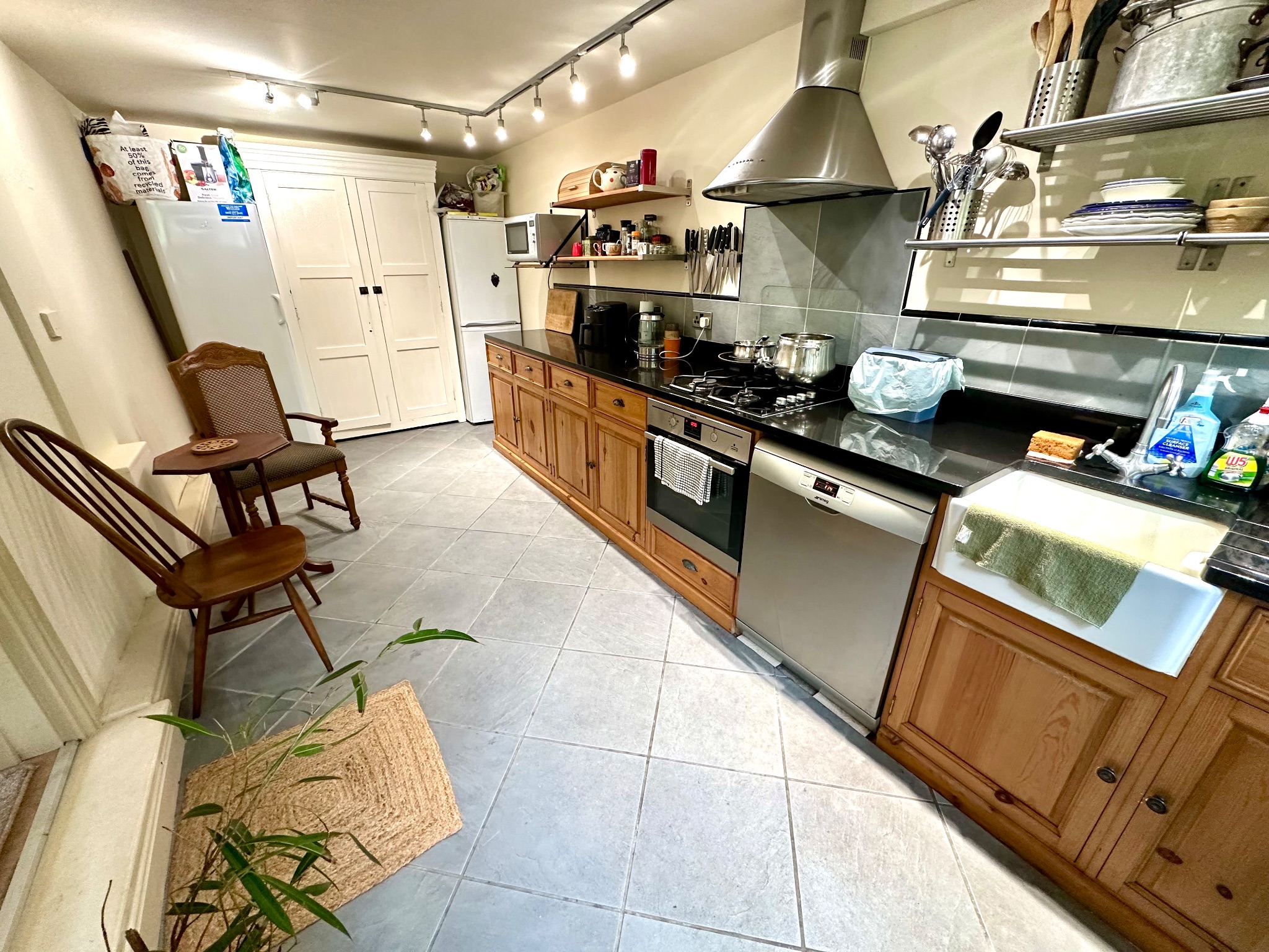 5 bedroom detached house For Sale in Todmorden - Photograph 9.