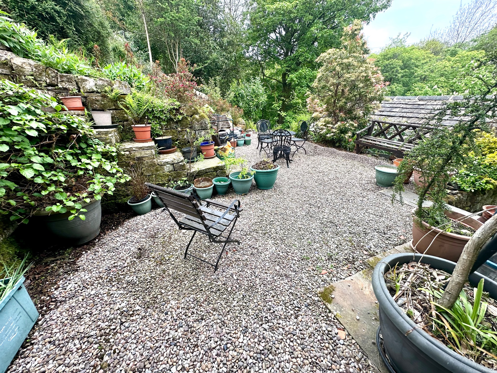 5 bedroom detached house For Sale in Todmorden - Photograph 12.