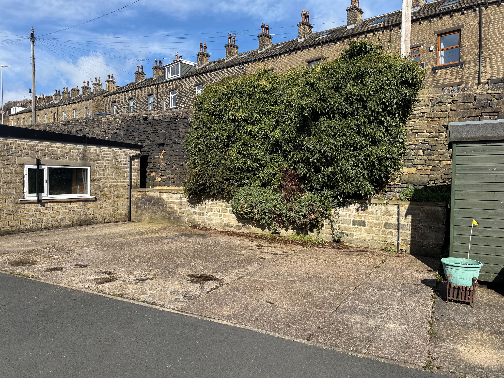 3 bedroom semi-detached house For Sale in Sowerby Bridge - Photograph 10.