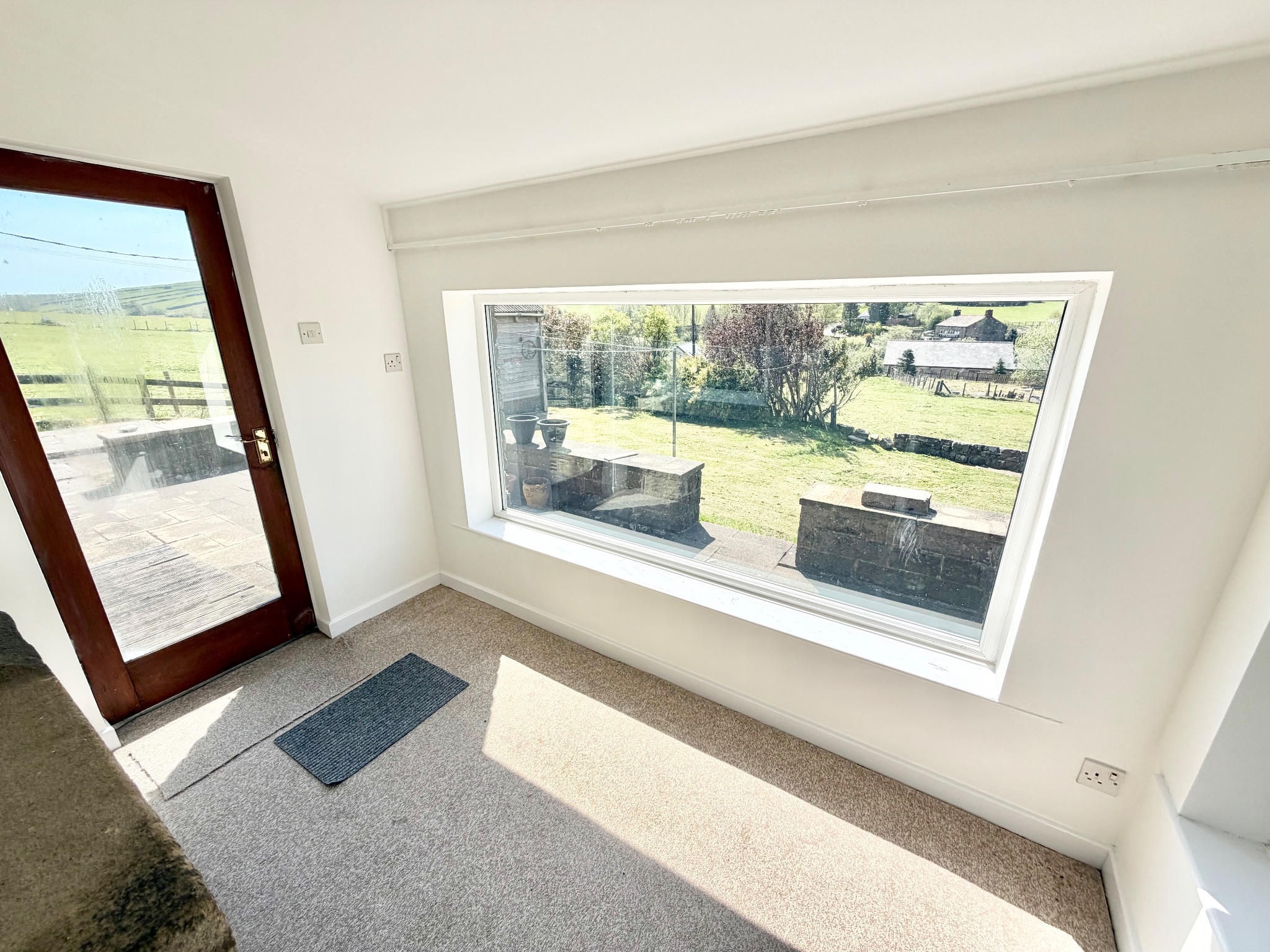 3 bedroom detached bungalow To Let in Hebden Bridge - Photograph 11.
