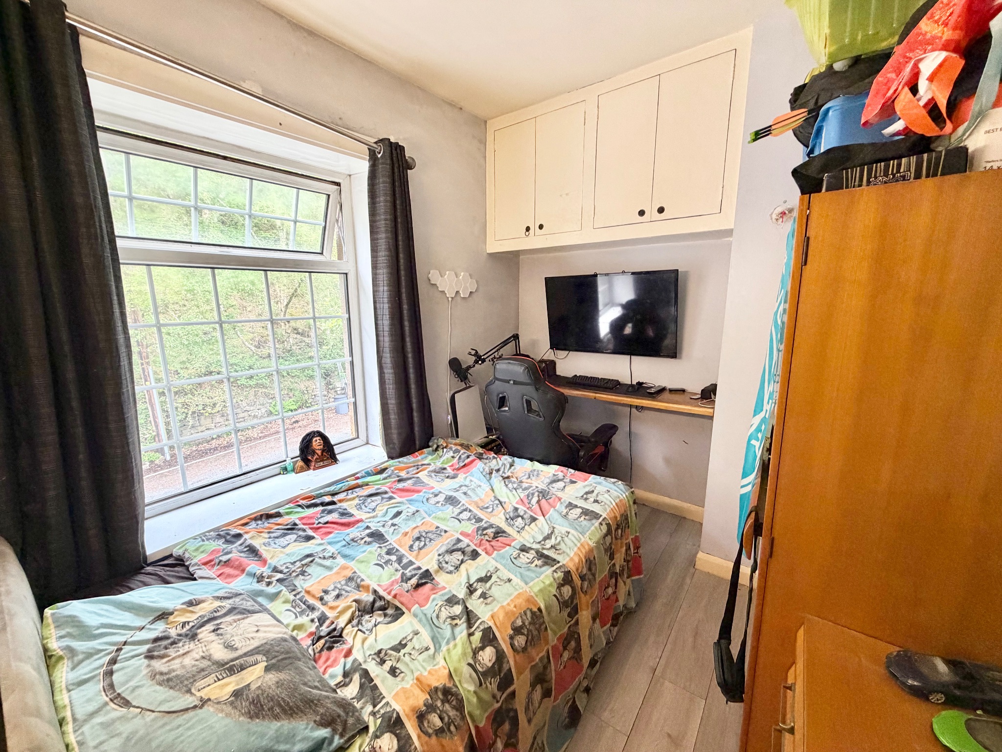 3 bedroom mid terraced house For Sale in Hebden Bridge - Photograph 15.