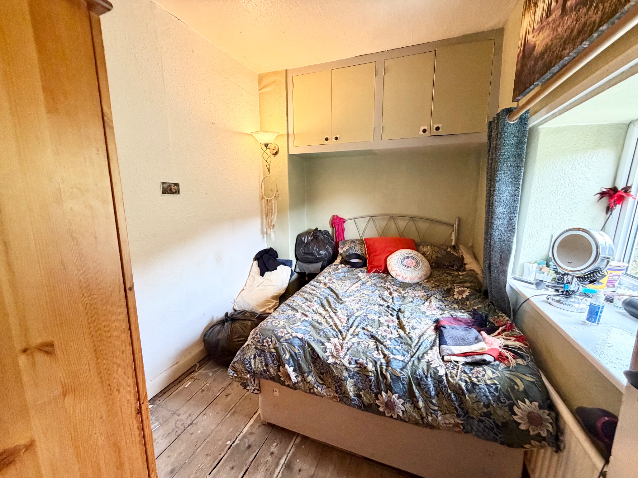 3 bedroom mid terraced house For Sale in Hebden Bridge - Photograph 14.